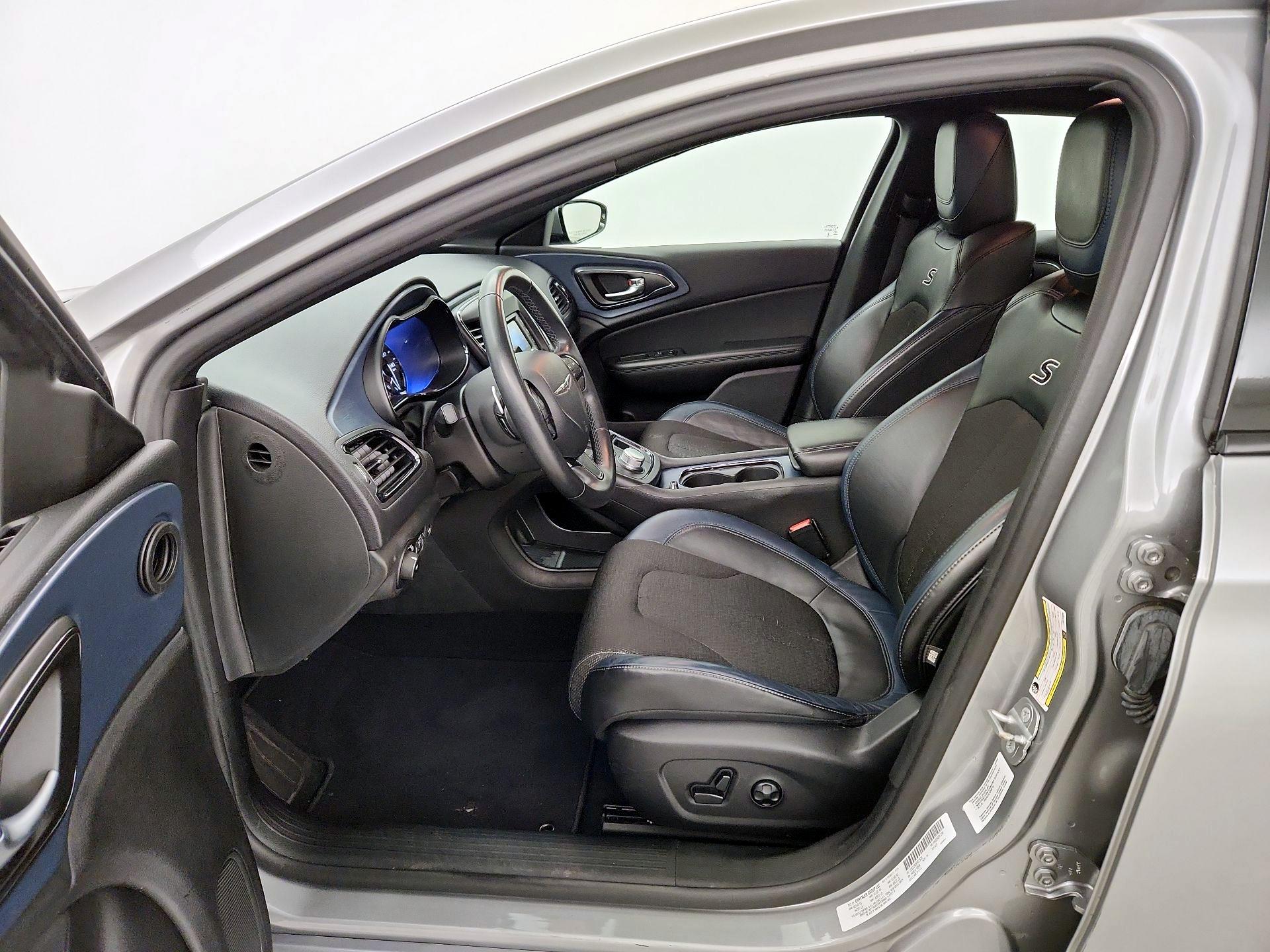 Thumbnail: 2015 Chrysler 200 - 11