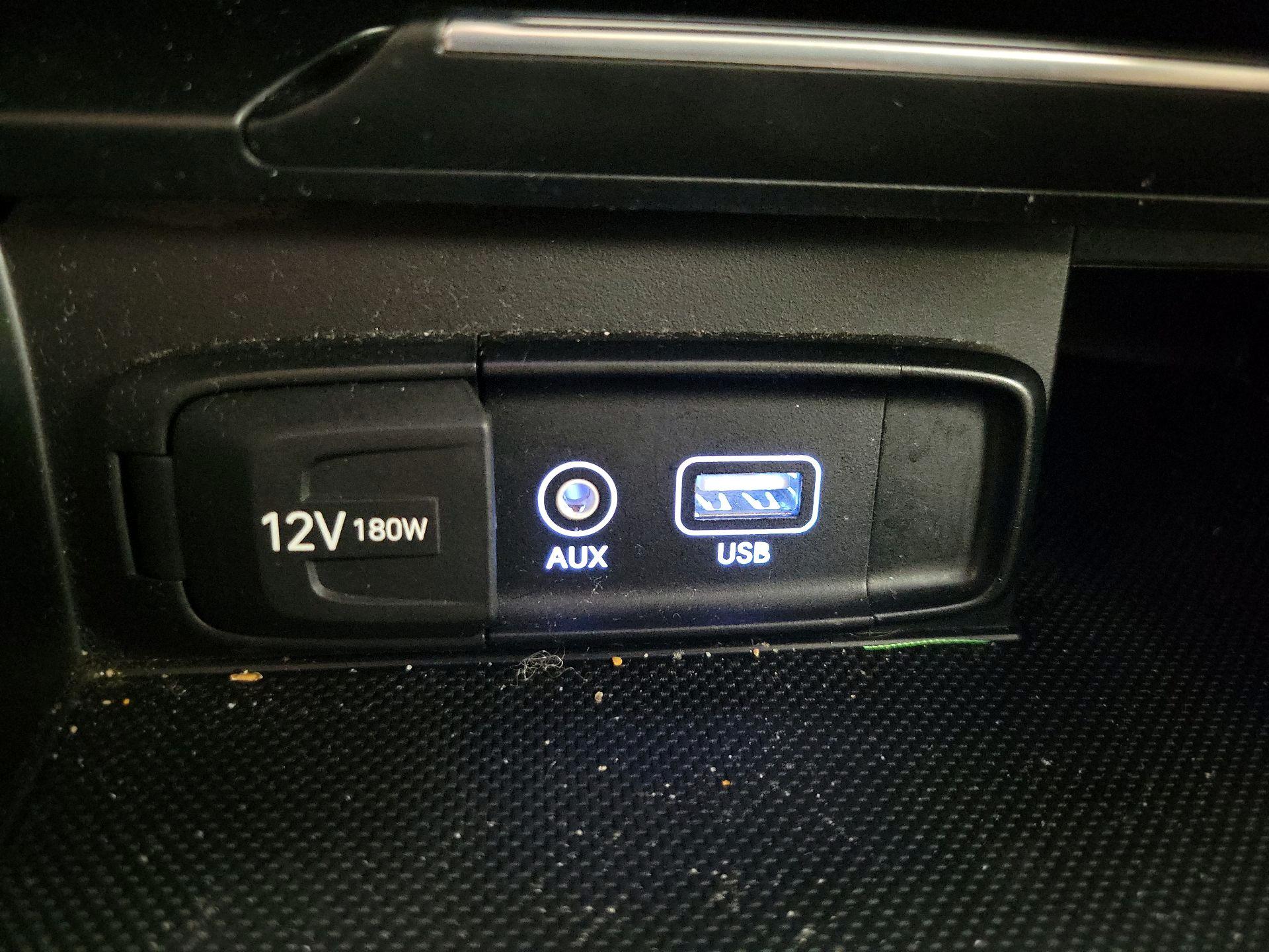 Thumbnail: 2020 Genesis G70 - 18