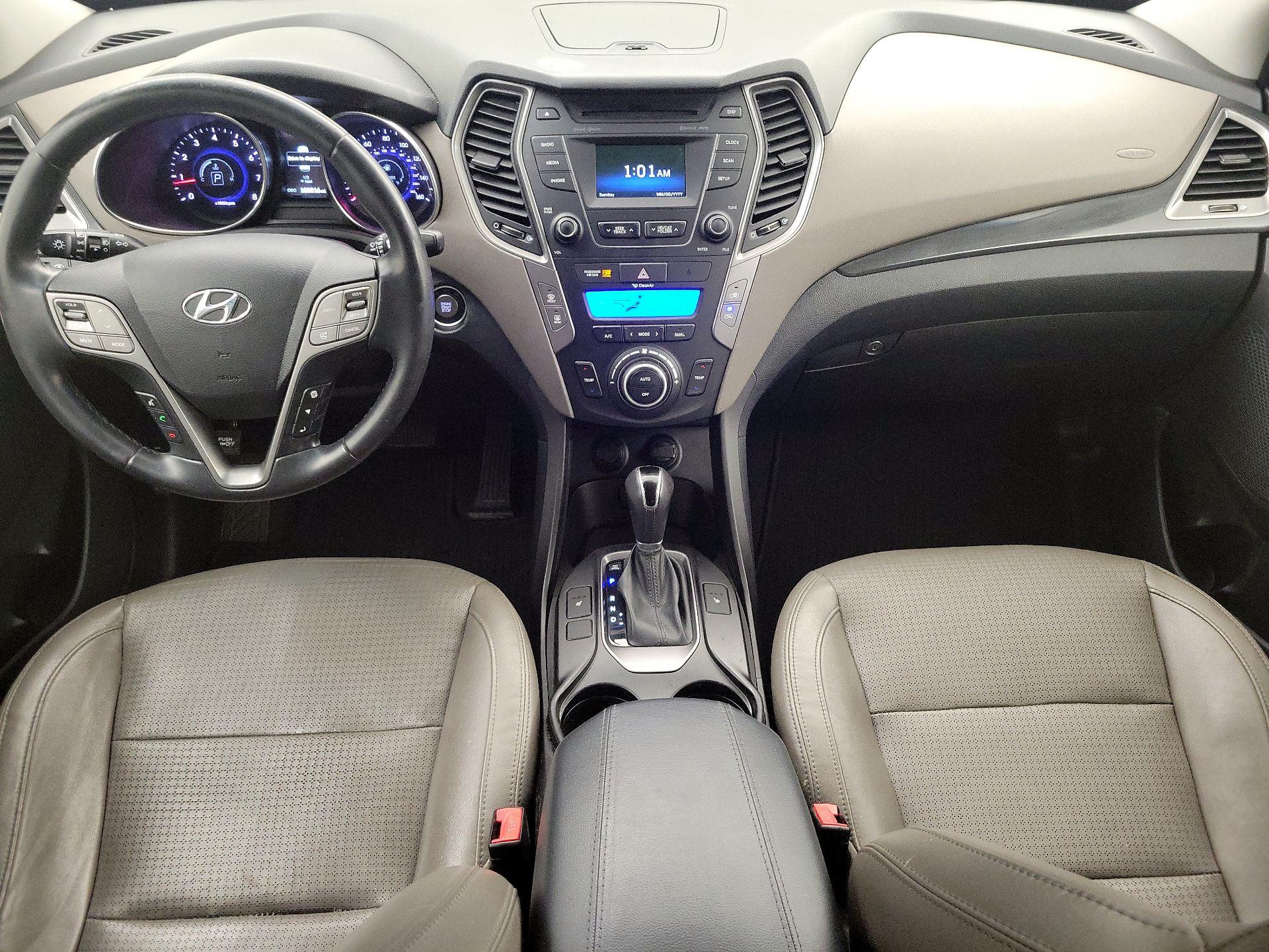 Thumbnail: 2015 Hyundai Santa Fe - 9