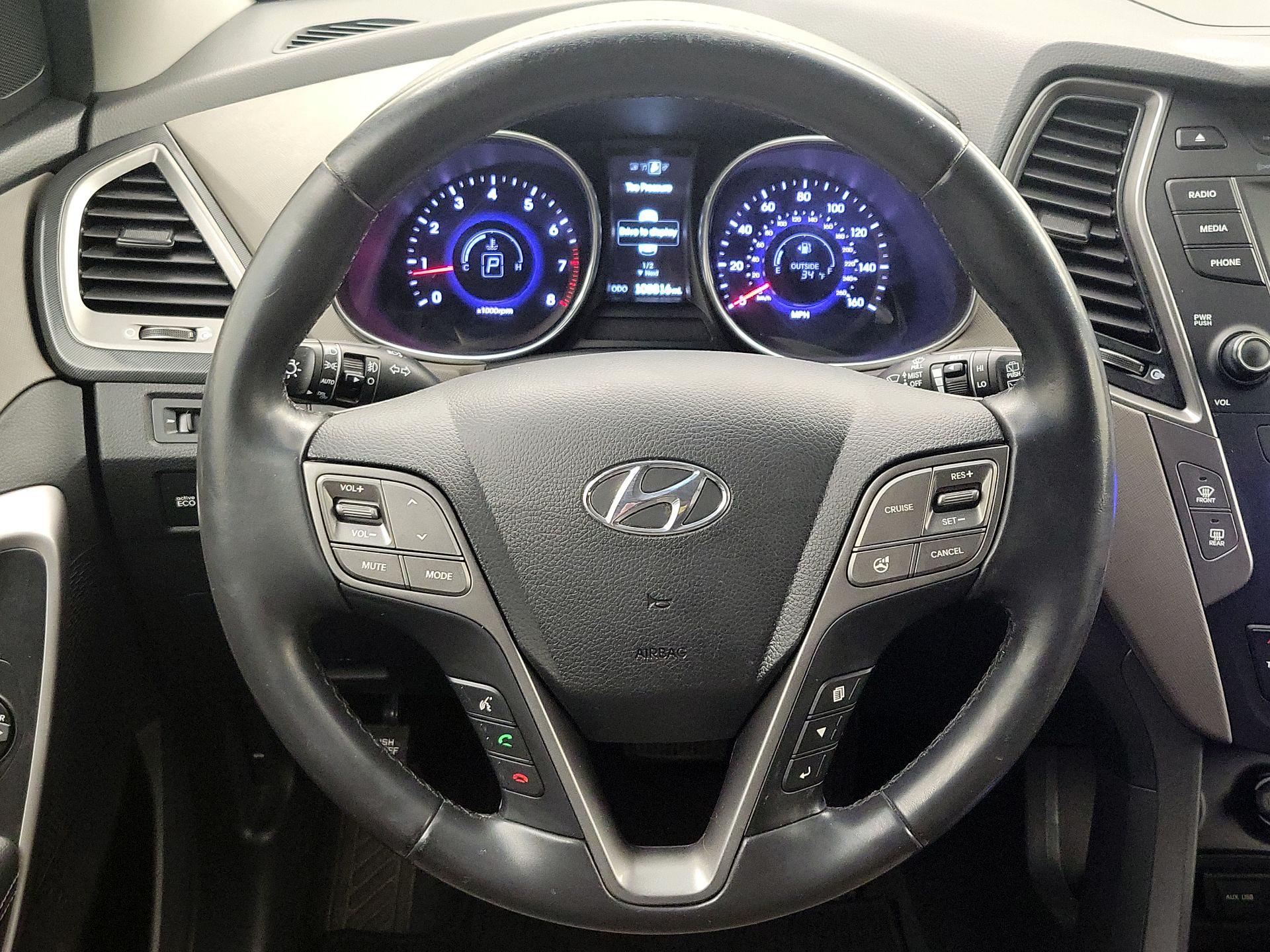 Thumbnail: 2015 Hyundai Santa Fe - 10