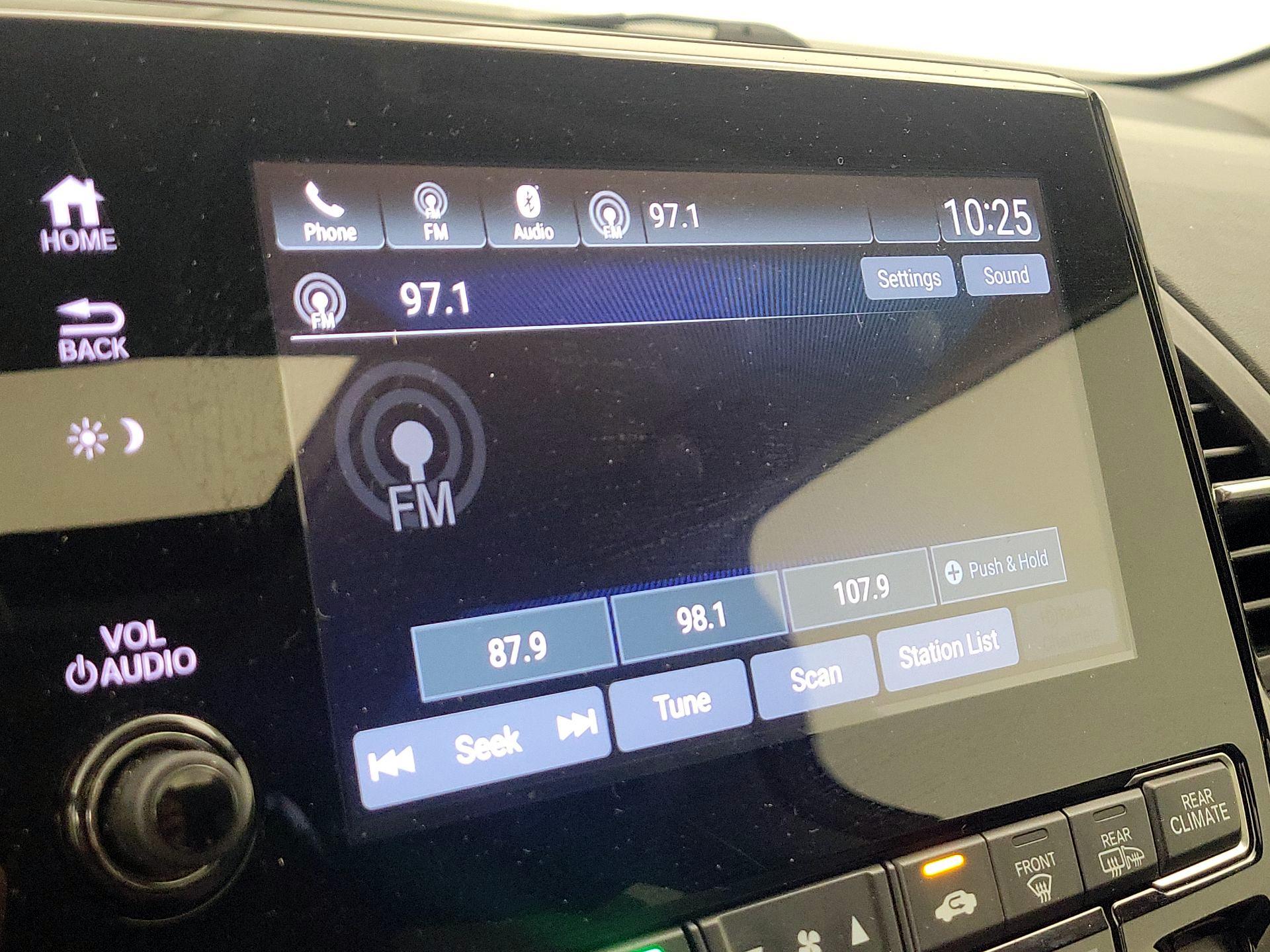 Thumbnail: 2019 Honda Odyssey - 15