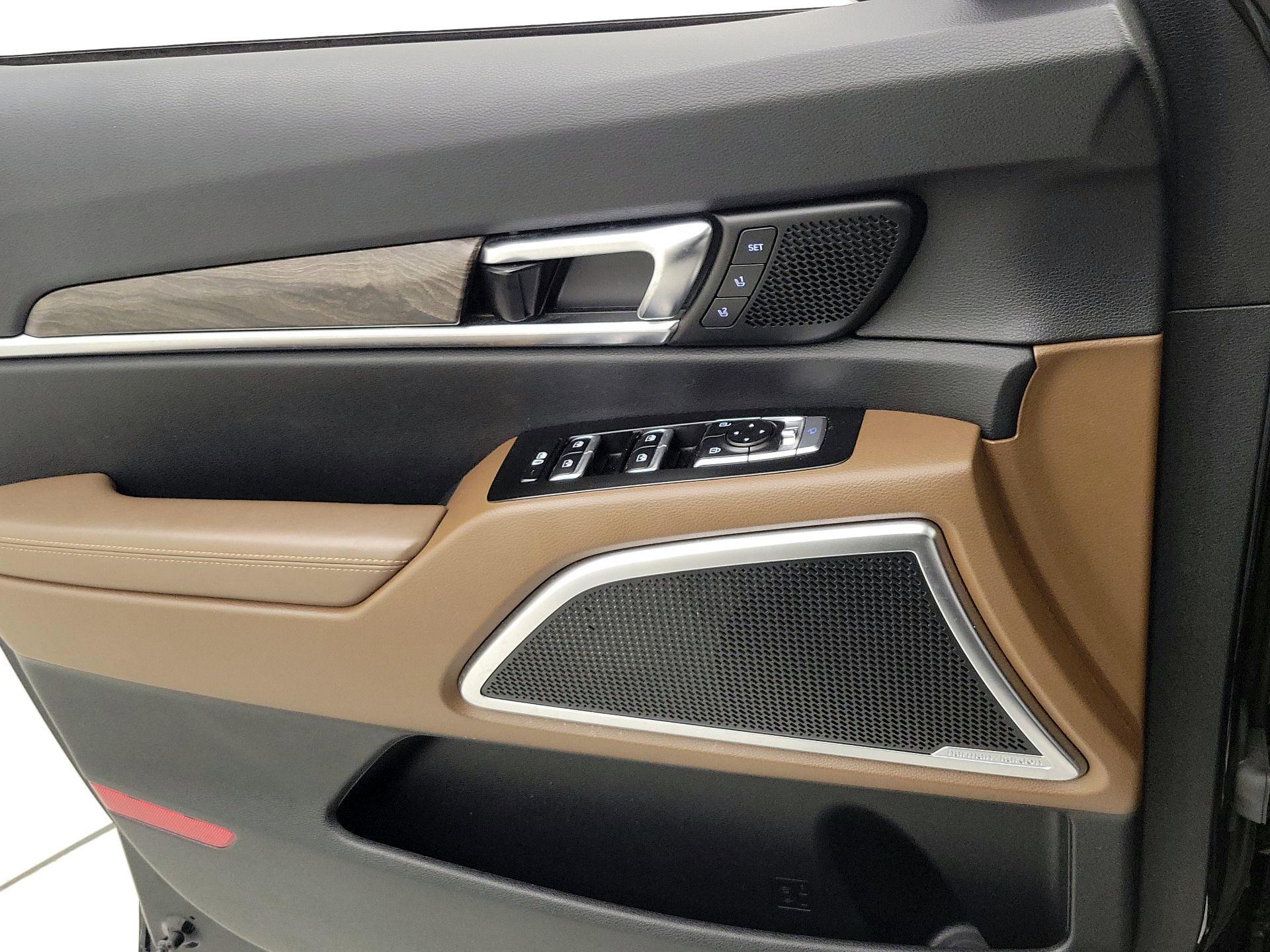 Thumbnail: 2020 Kia Telluride - 12