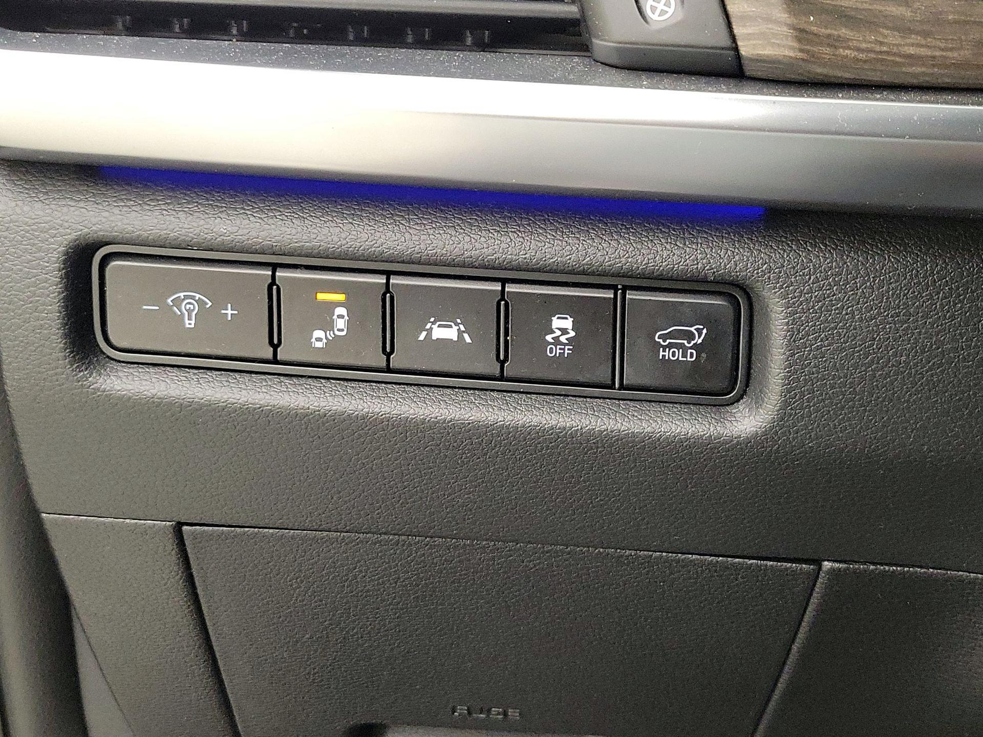 Thumbnail: 2020 Kia Telluride - 13