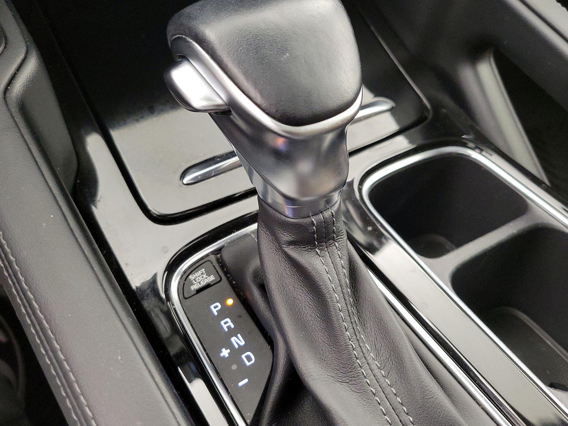 Thumbnail: 2020 Kia Telluride - 18