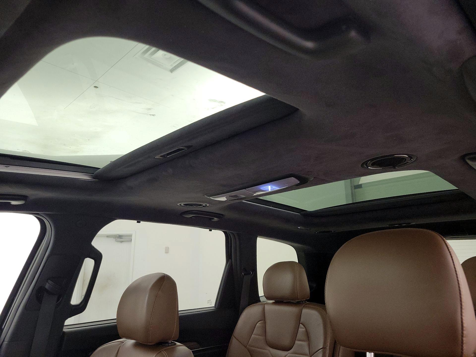 Thumbnail: 2020 Kia Telluride - 20