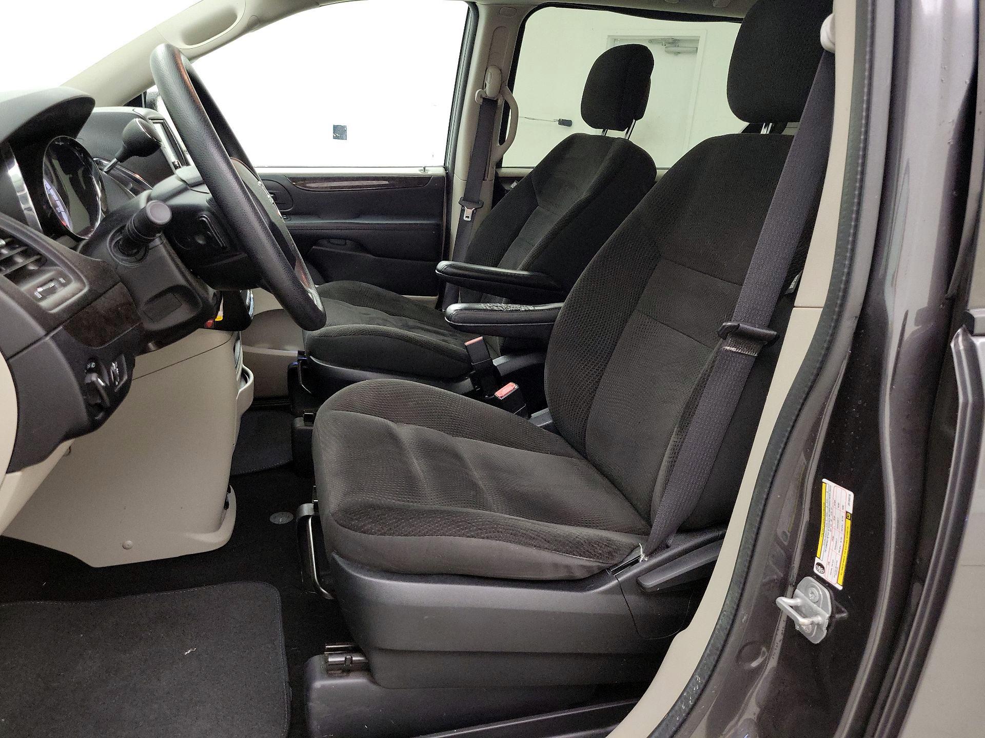 Thumbnail: 2018 Dodge Grand Caravan - 11