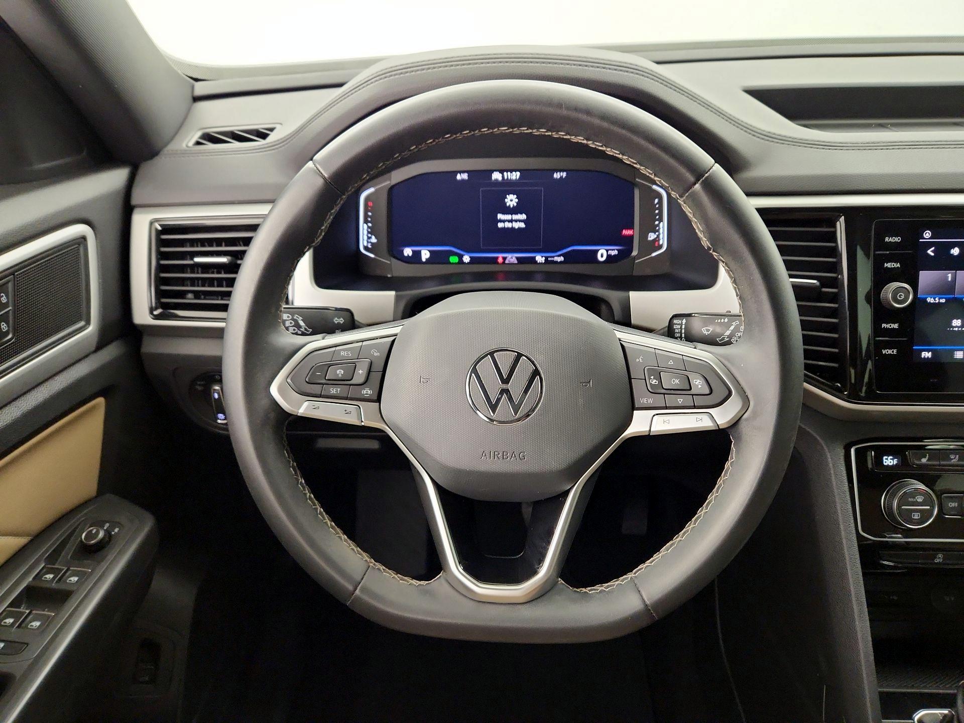 Thumbnail: 2023 Volkswagen Atlas - 10