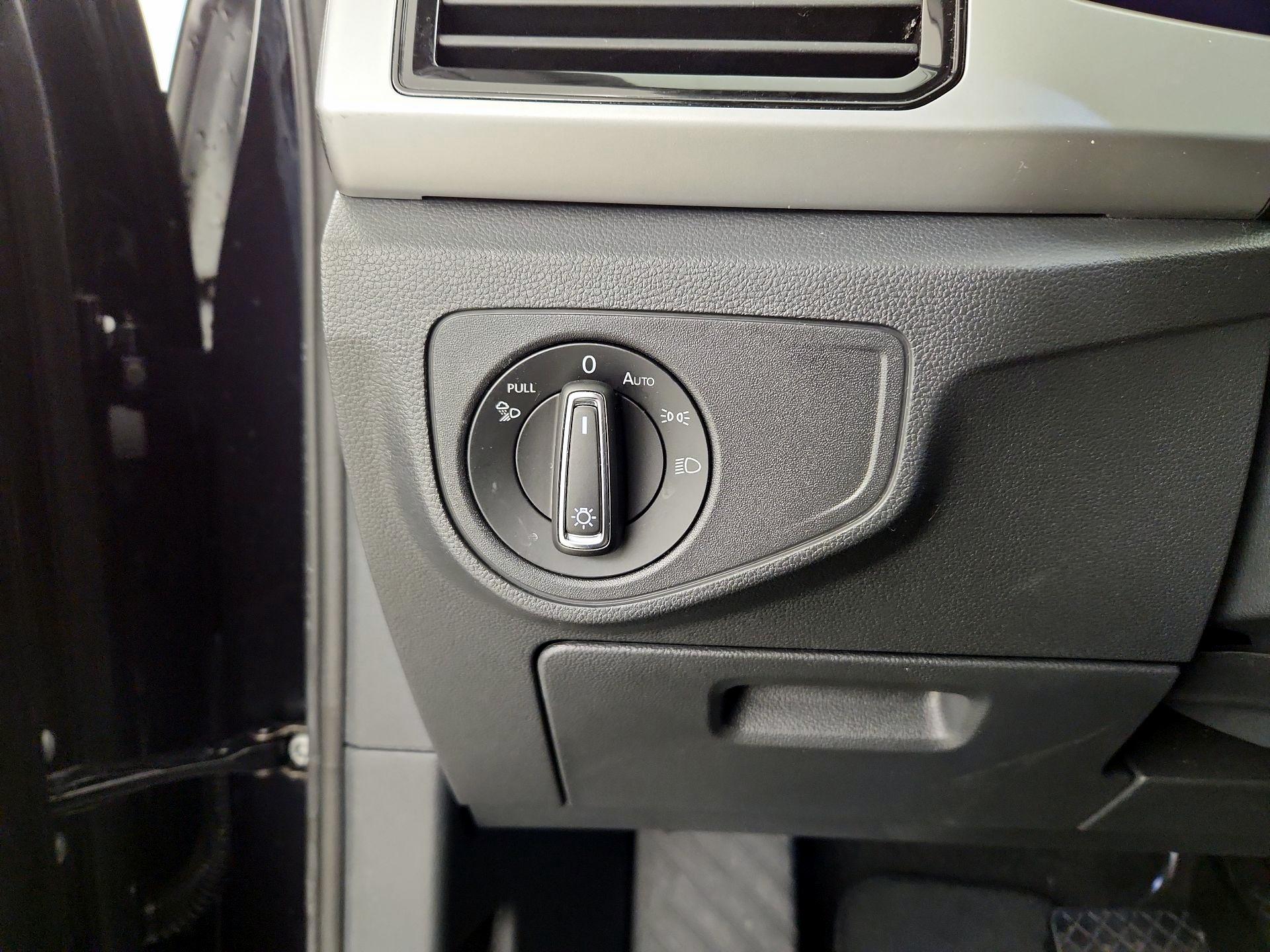 Thumbnail: 2023 Volkswagen Atlas - 13