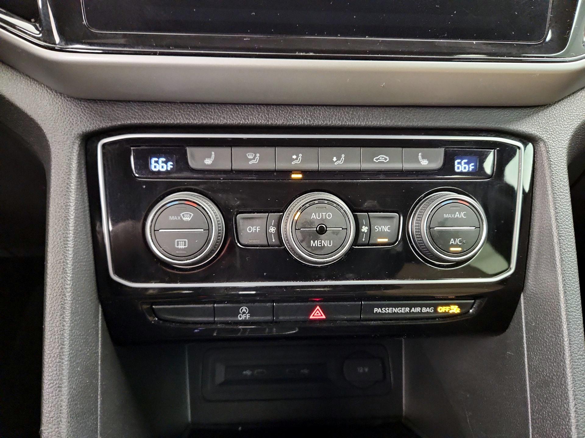 Thumbnail: 2023 Volkswagen Atlas - 16