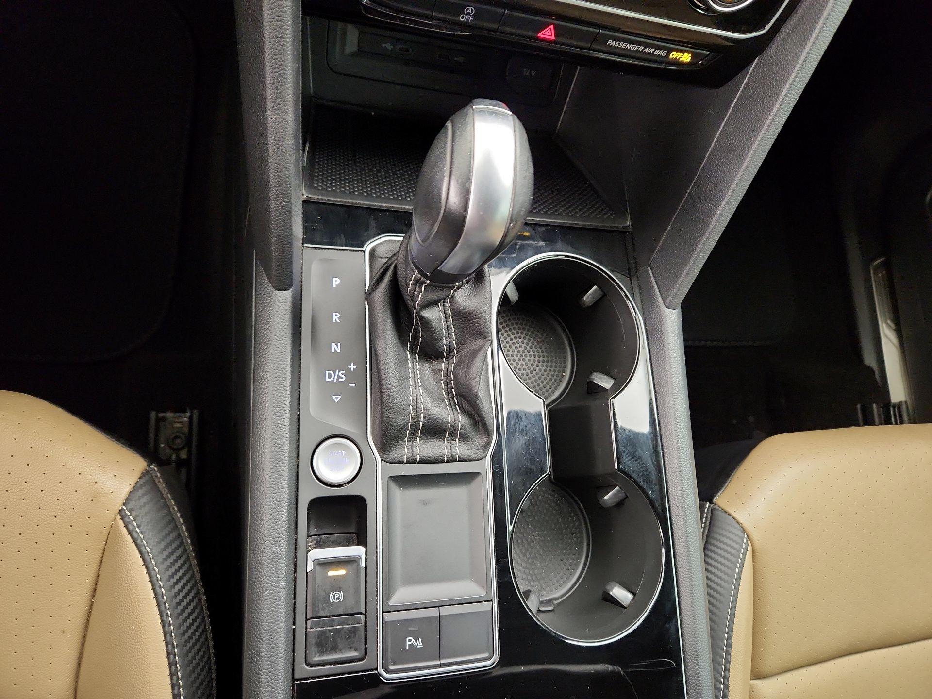 Thumbnail: 2023 Volkswagen Atlas - 17