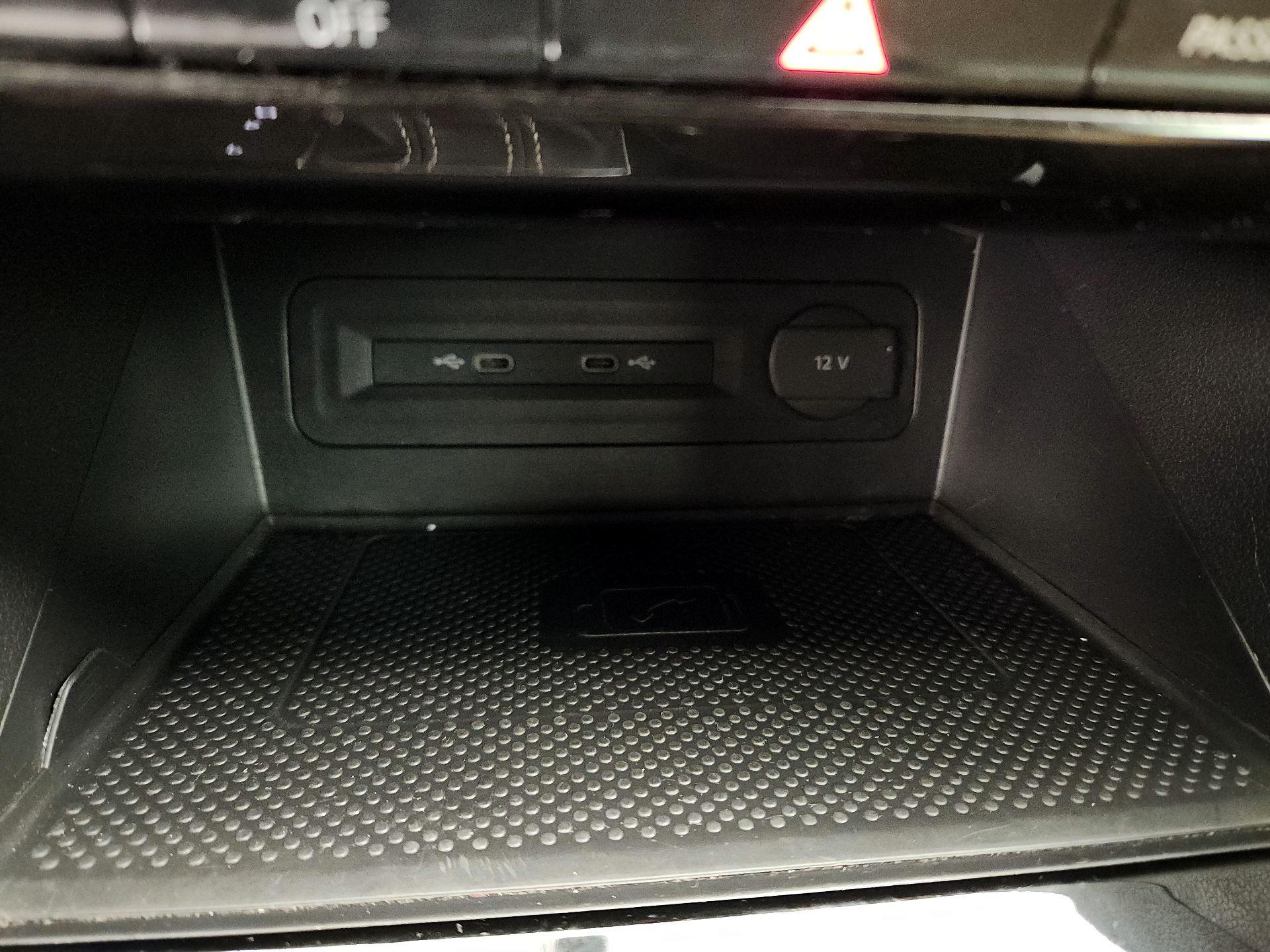 Thumbnail: 2023 Volkswagen Atlas - 18