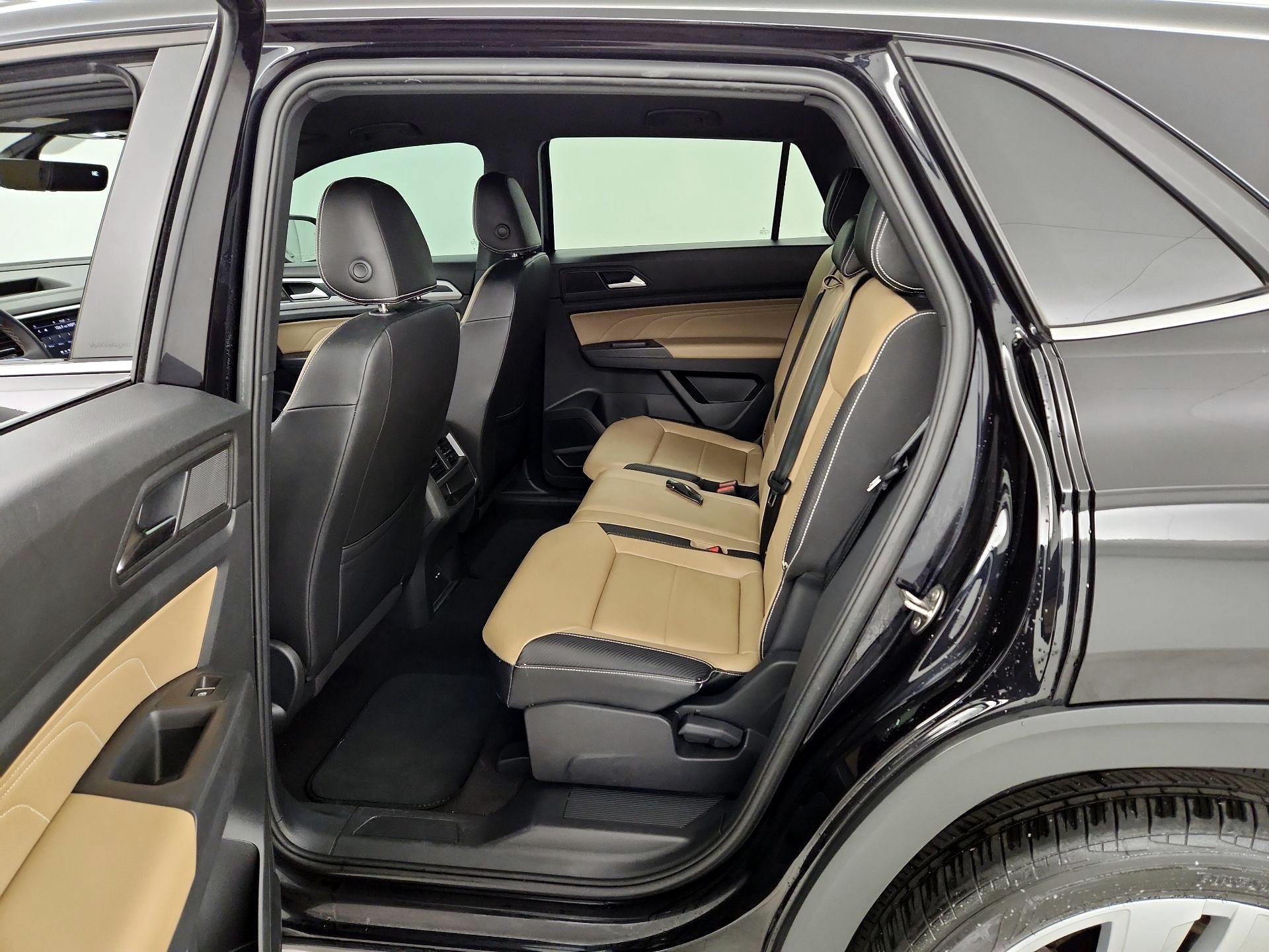 Thumbnail: 2023 Volkswagen Atlas - 19