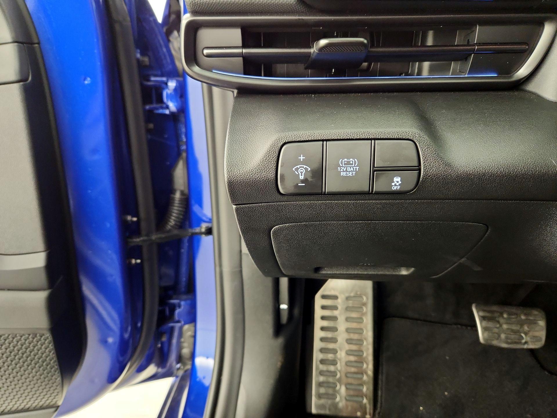 Thumbnail: 2025 Hyundai Elantra - 13