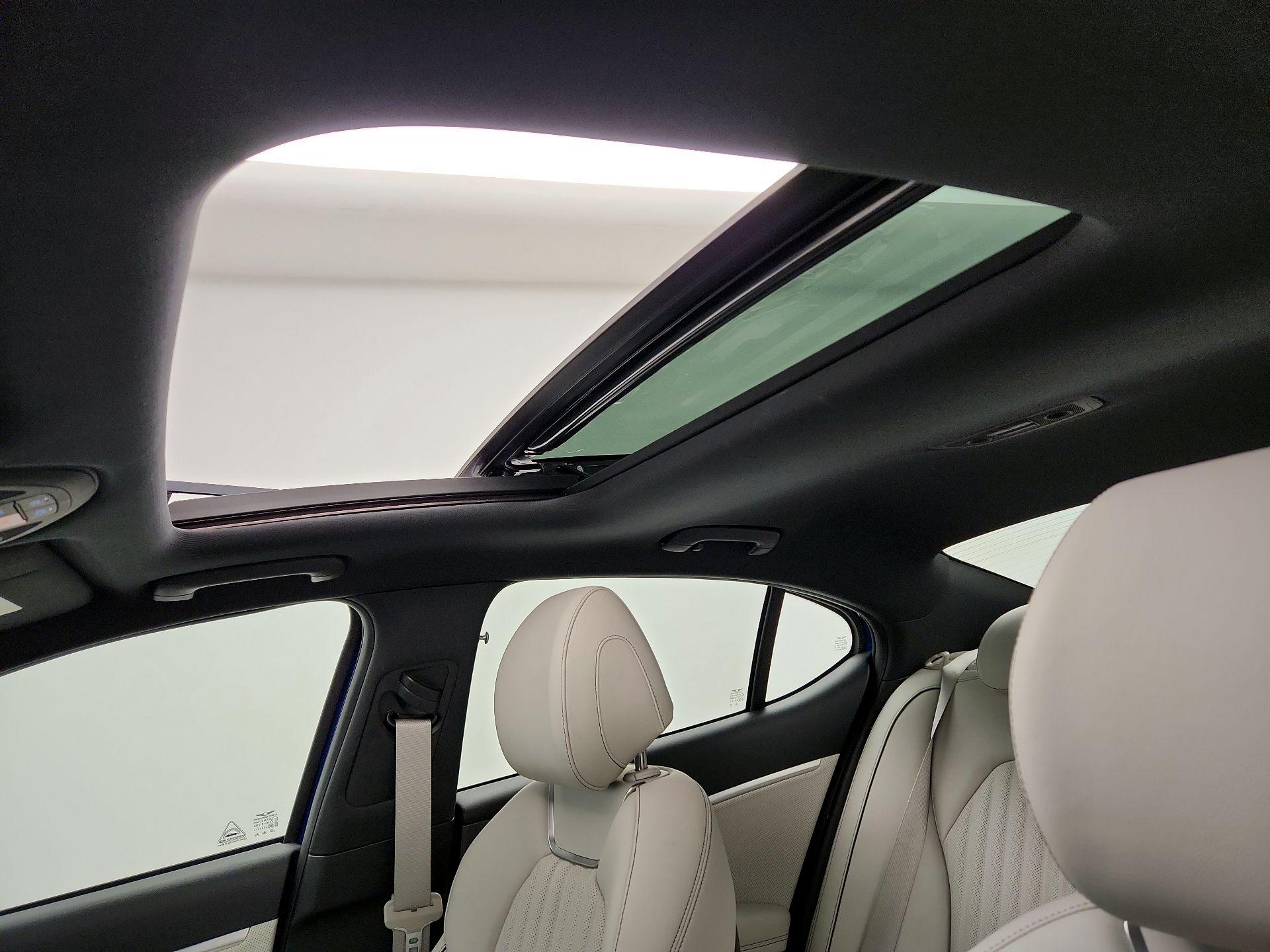 Thumbnail: 2025 Genesis G70 - 18