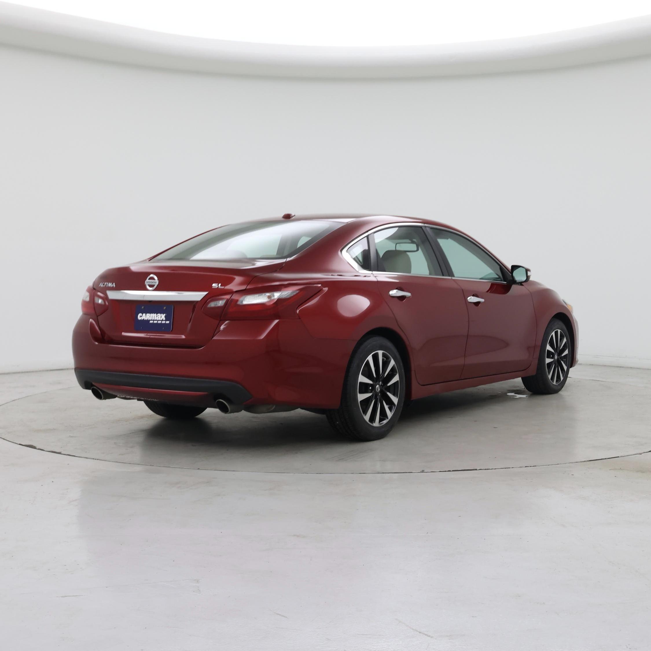 Thumbnail: 2018 Nissan Altima - 8