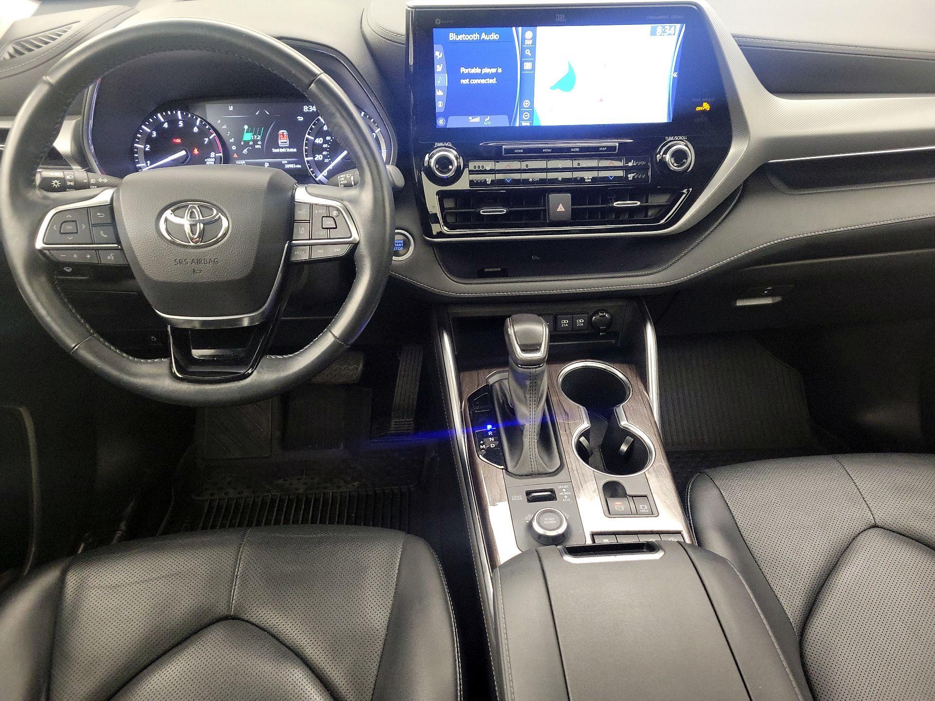 Thumbnail: 2021 Toyota Highlander - 9