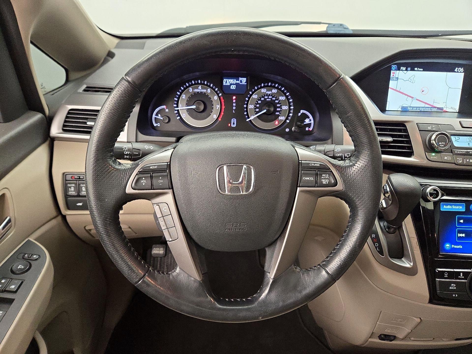 Thumbnail: 2016 Honda Odyssey - 10