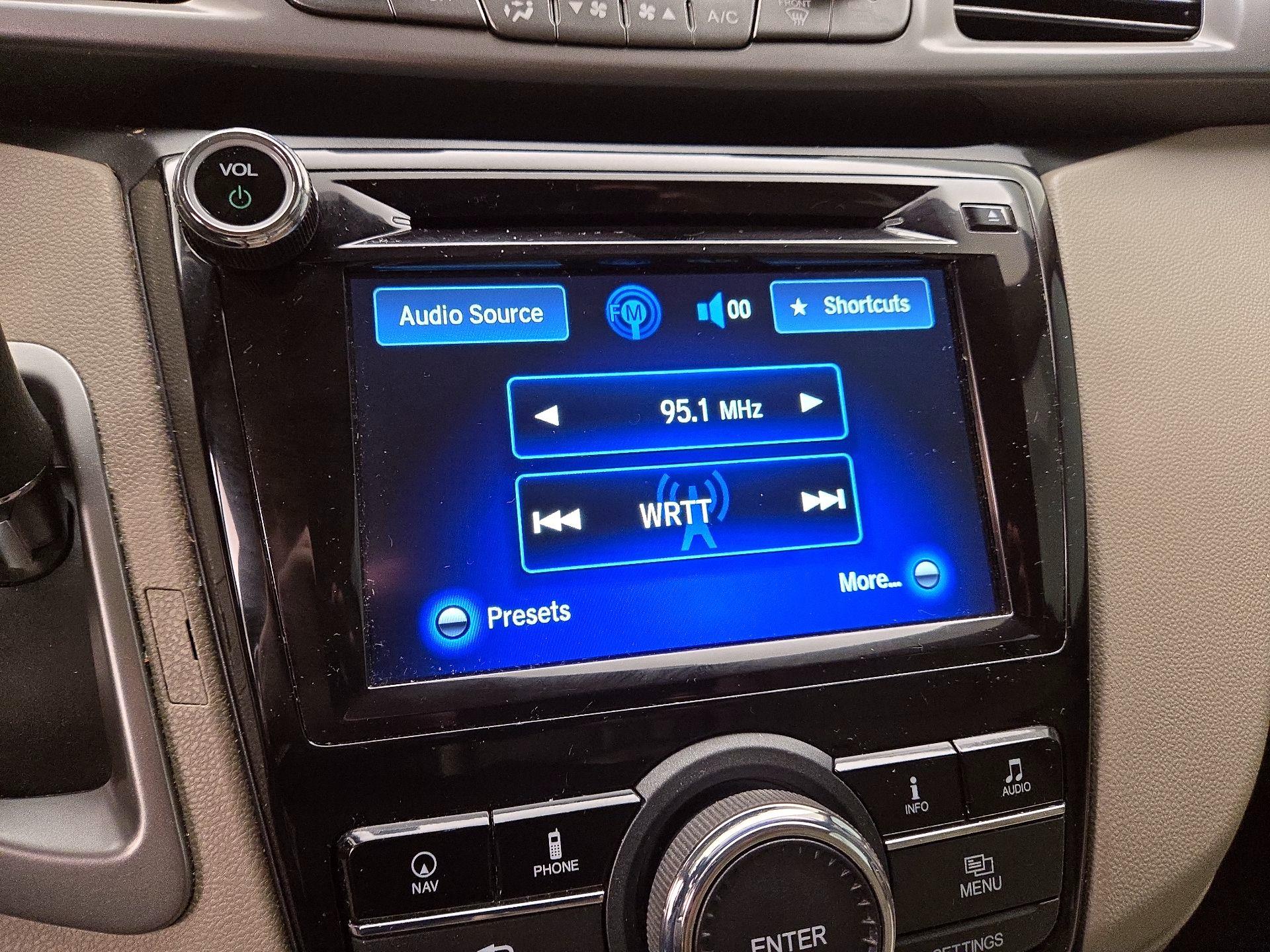 Thumbnail: 2016 Honda Odyssey - 16