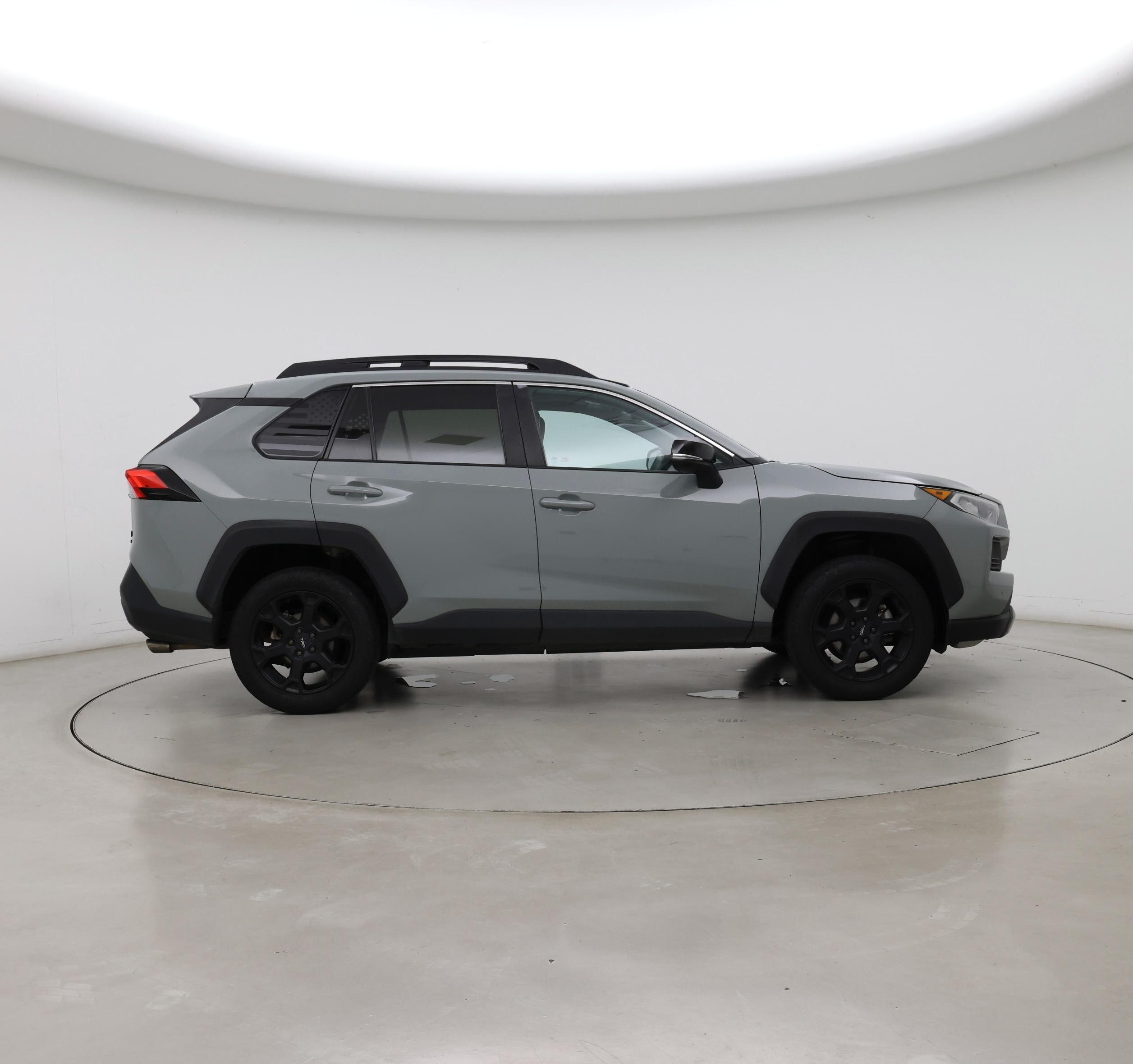 Thumbnail: 2021 Toyota RAV4 - 7