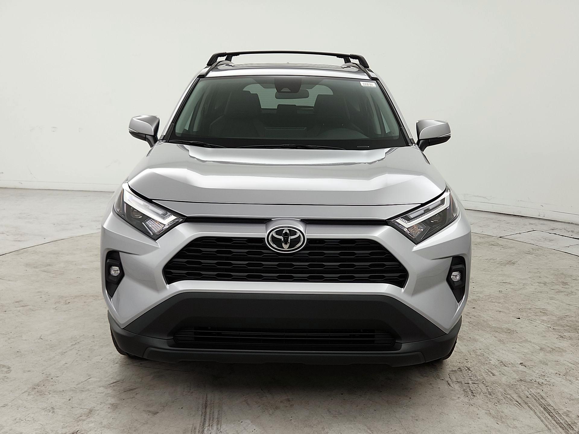 Thumbnail: 2025 Toyota RAV4 - 2