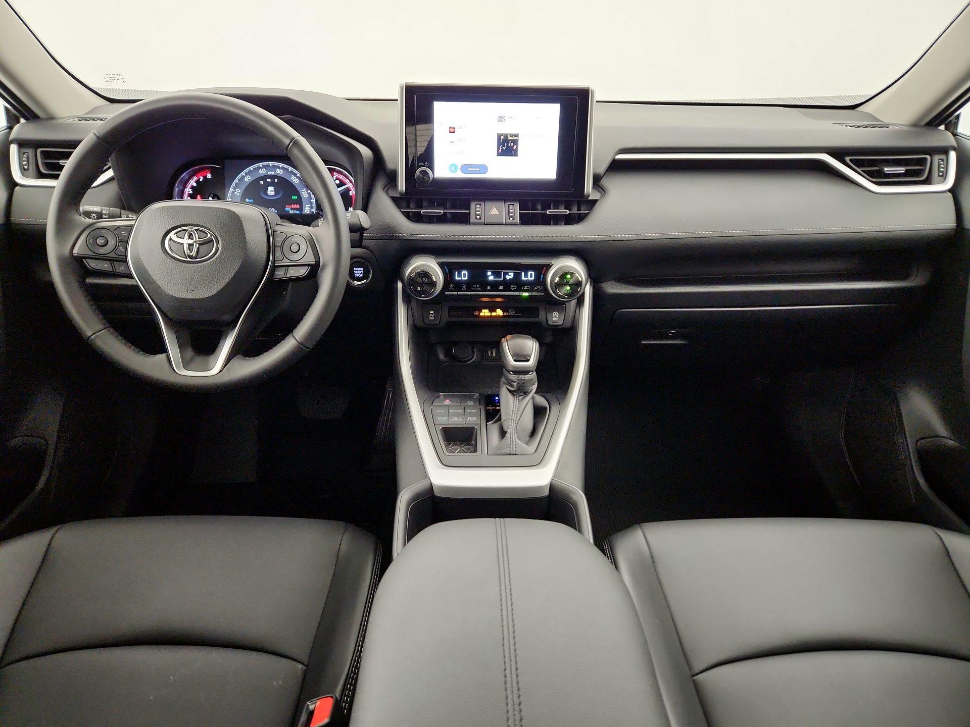 Thumbnail: 2025 Toyota RAV4 - 8