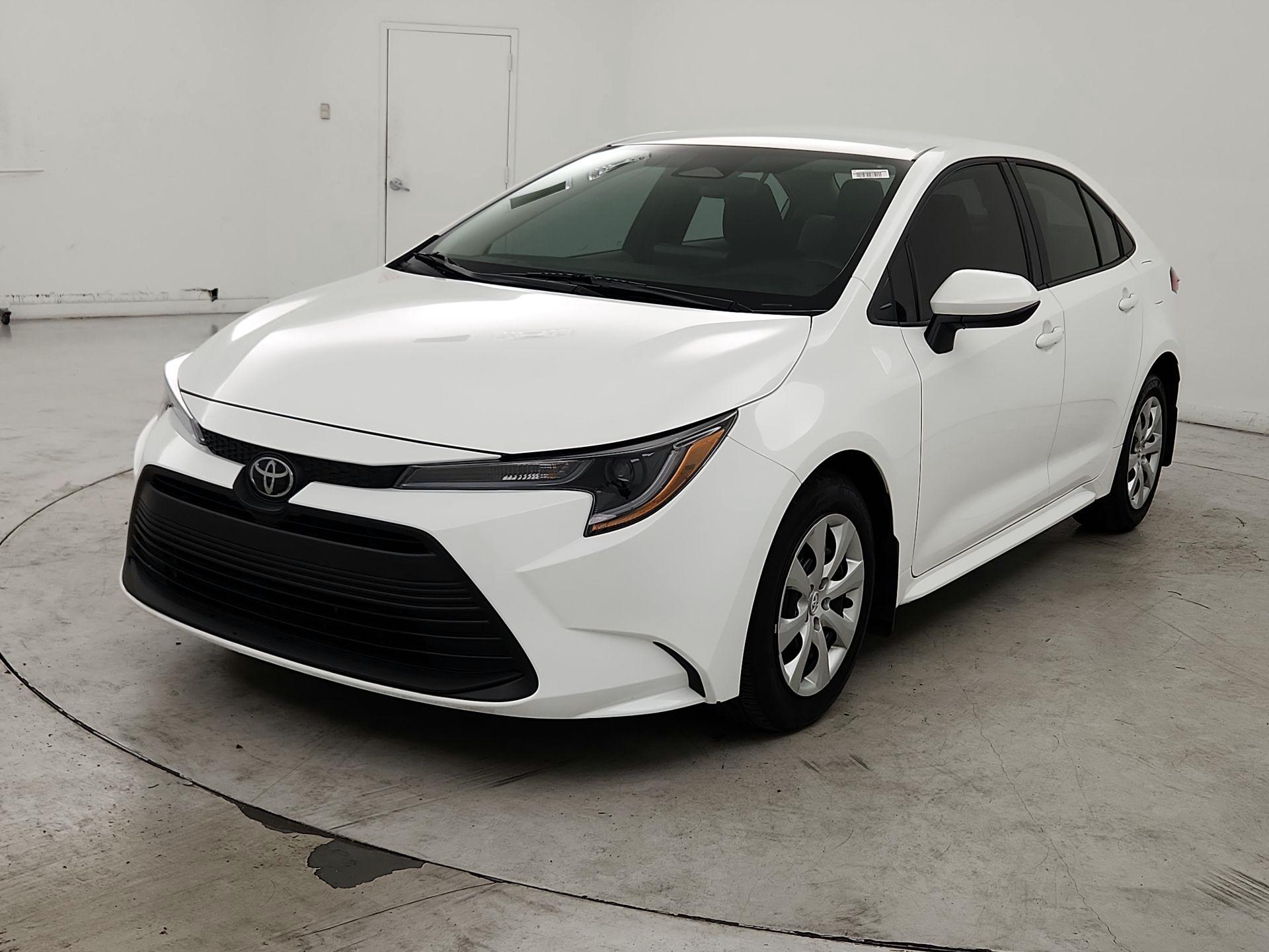 Thumbnail: 2025 Toyota Corolla - 3