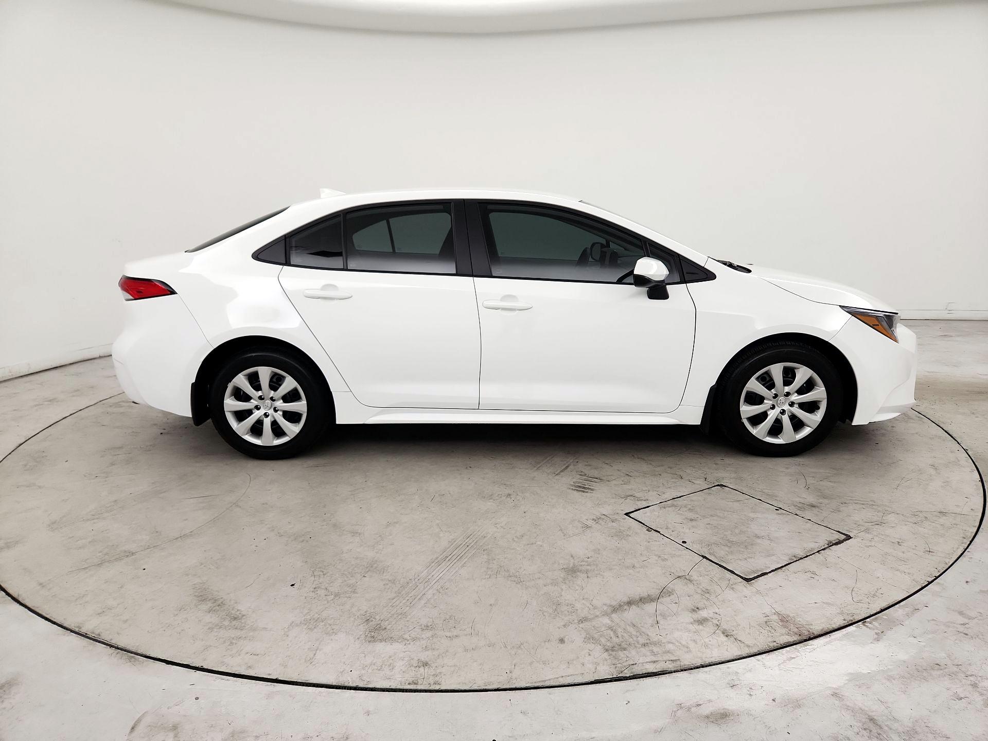 Thumbnail: 2025 Toyota Corolla - 4