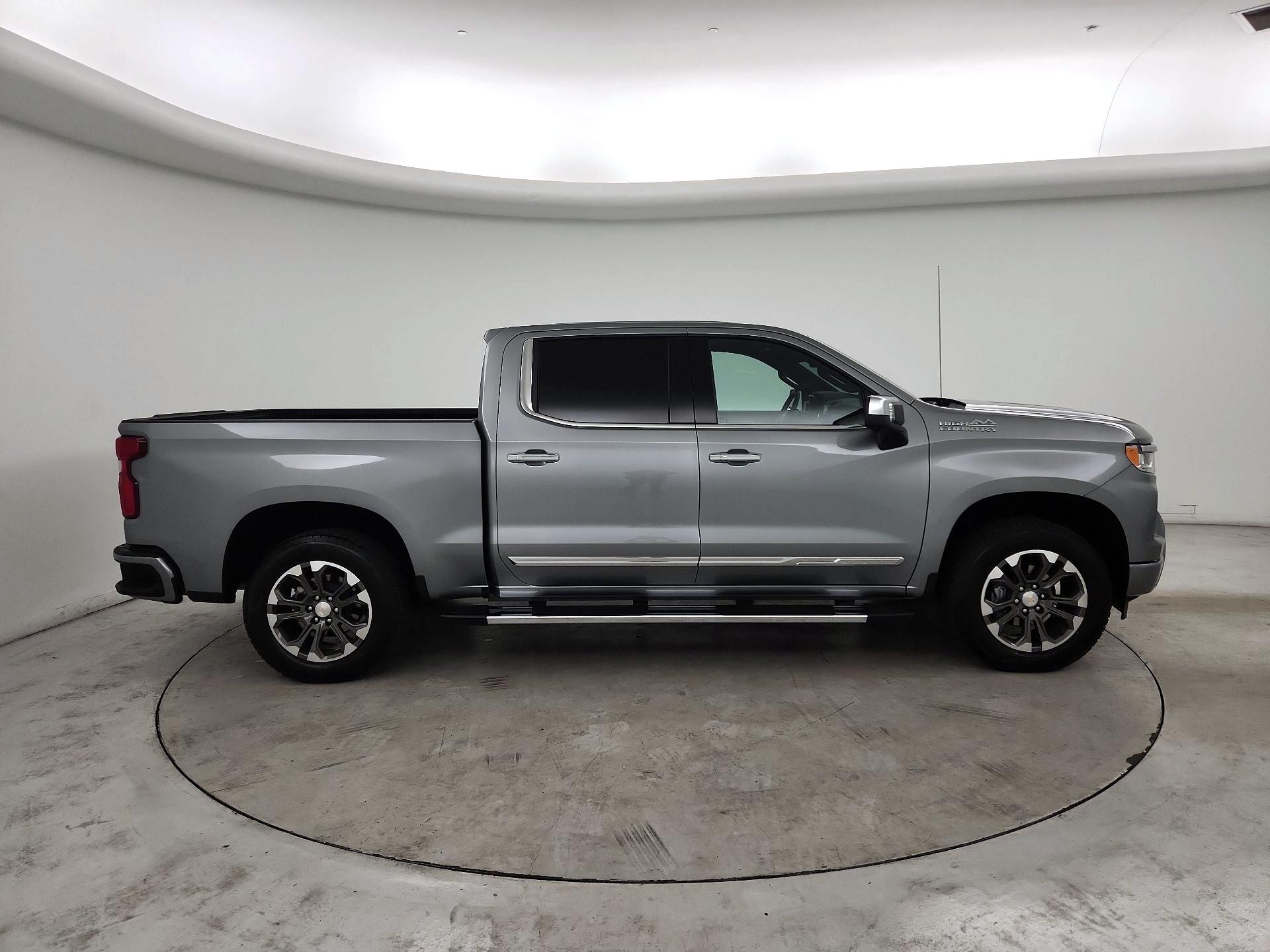 Thumbnail: 2025 Chevrolet Silverado 1500 - 4