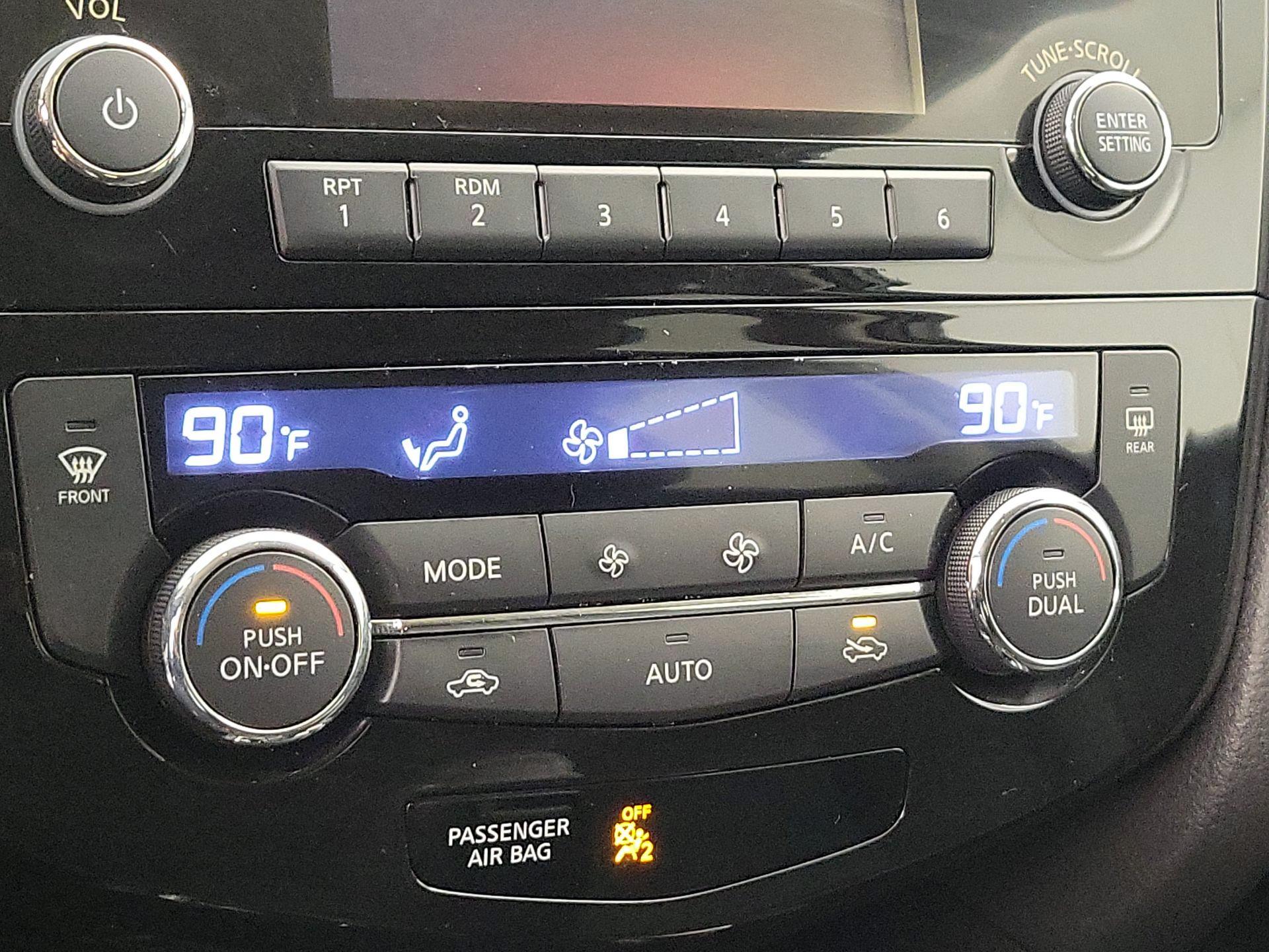 Thumbnail: 2014 Nissan Rogue - 16