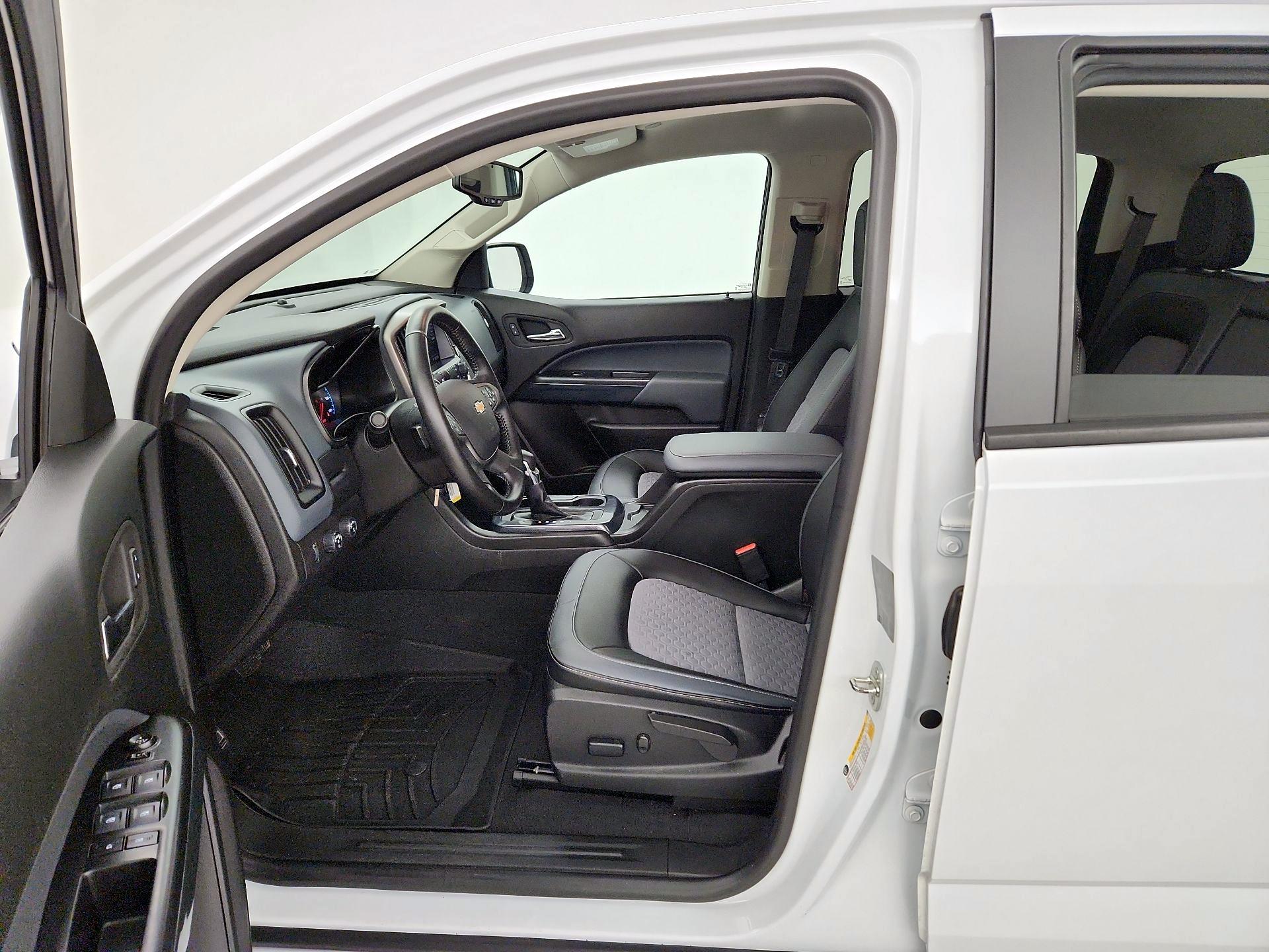 Thumbnail: 2022 Chevrolet Colorado - 11