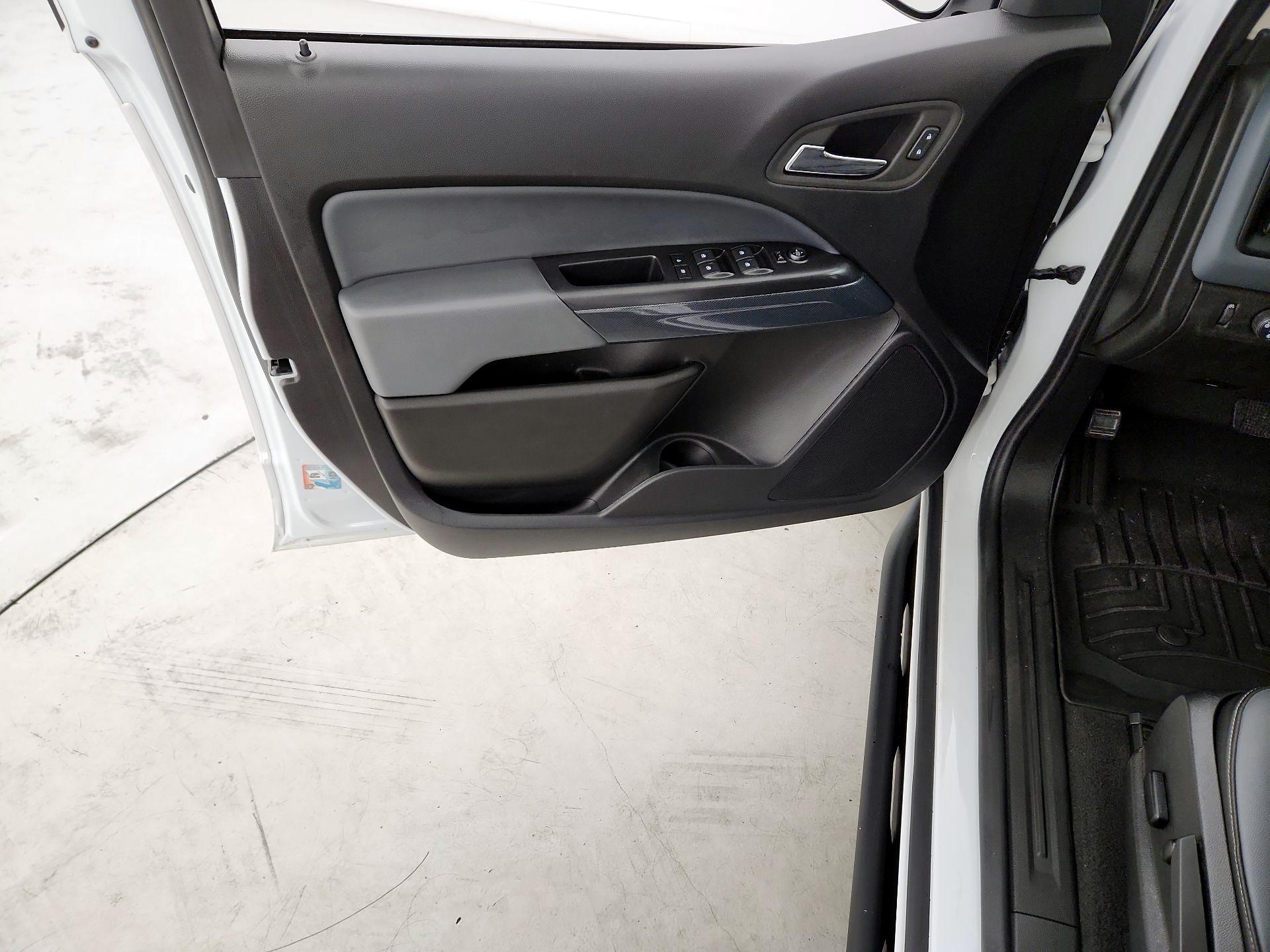 Thumbnail: 2022 Chevrolet Colorado - 12