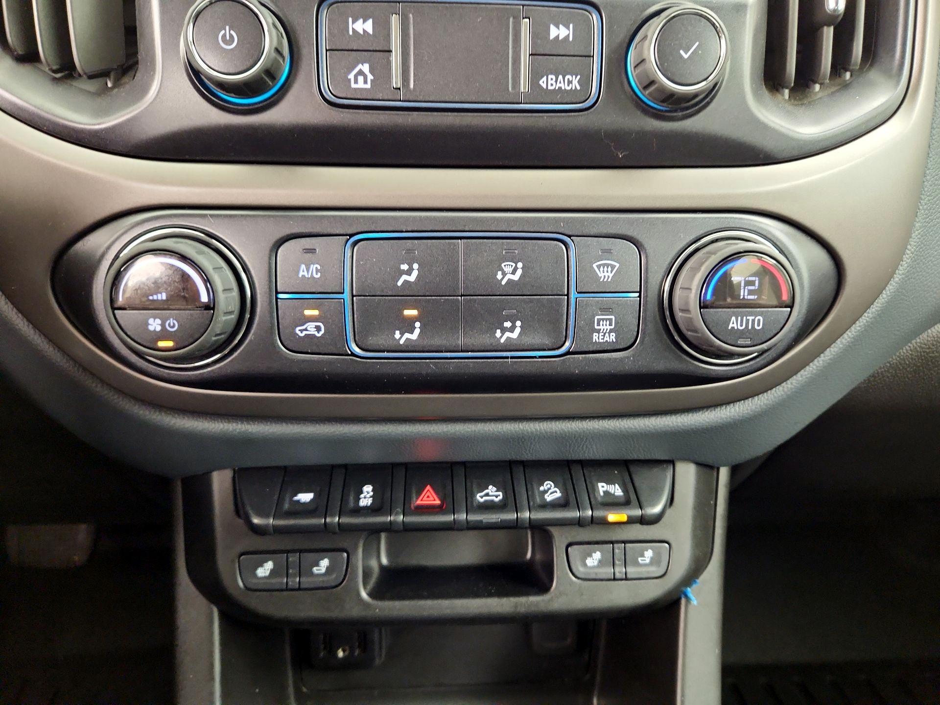 Thumbnail: 2022 Chevrolet Colorado - 16