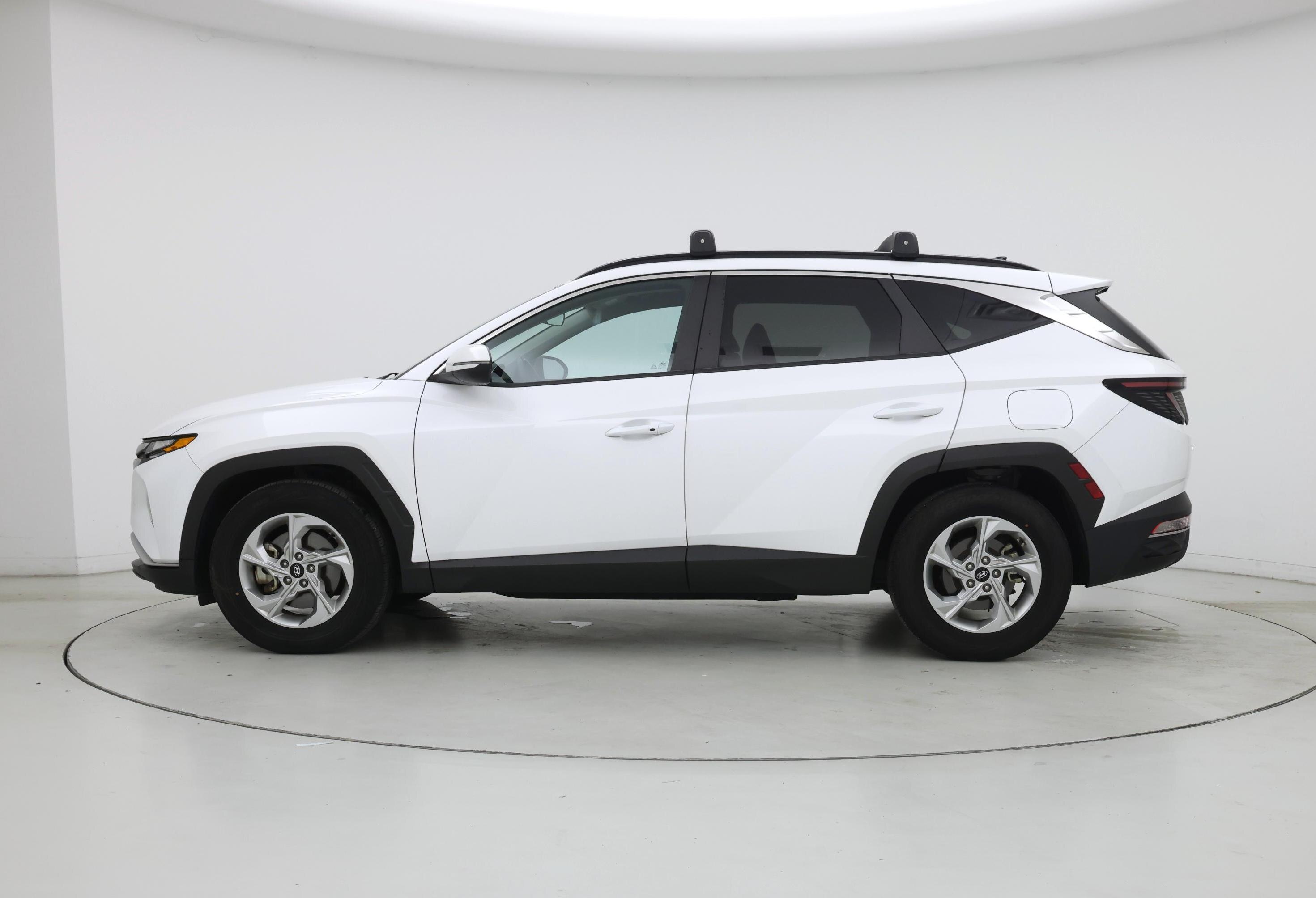 Thumbnail: 2022 Hyundai Tucson - 3