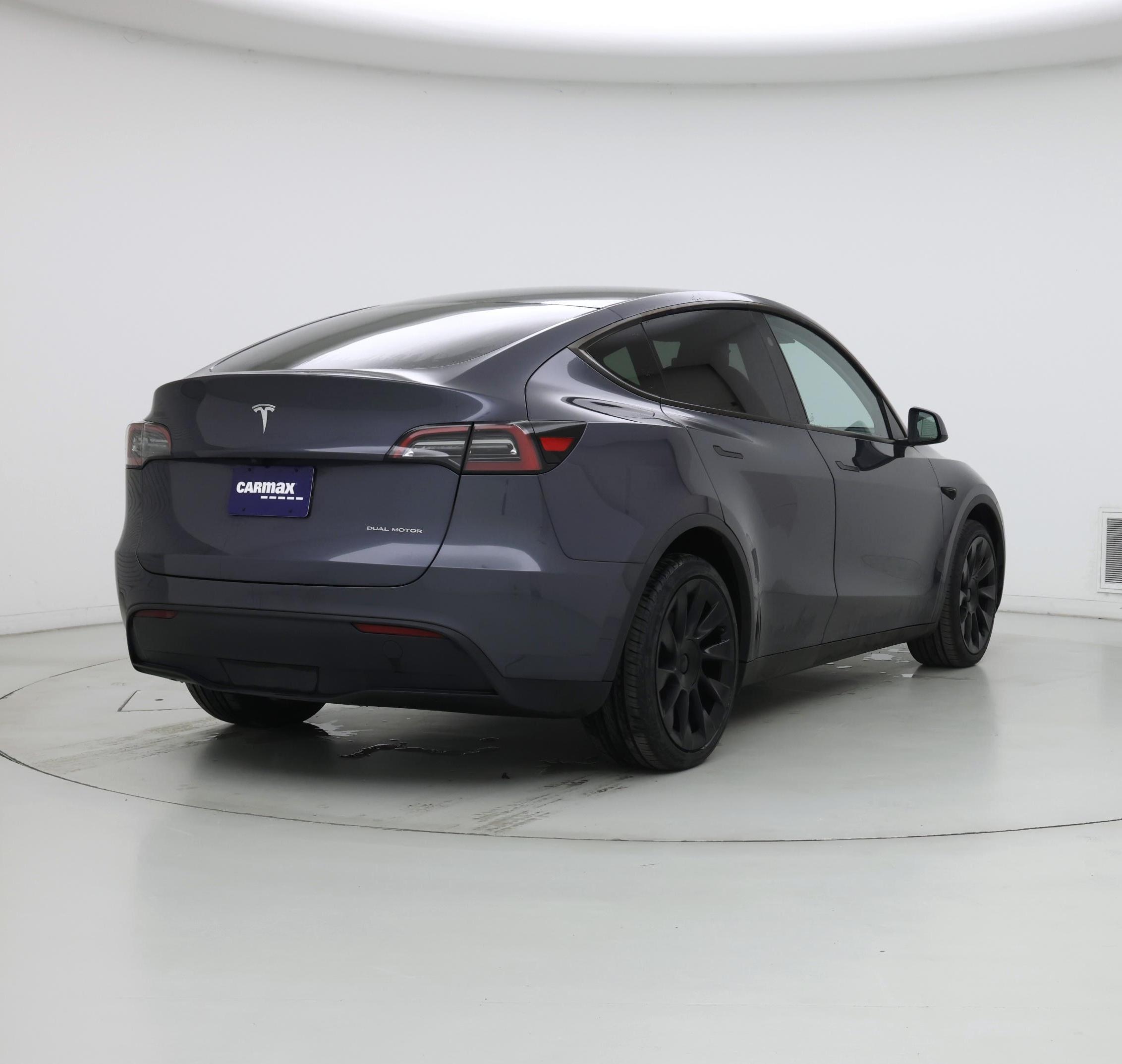 Thumbnail: 2023 Tesla Model Y - 8