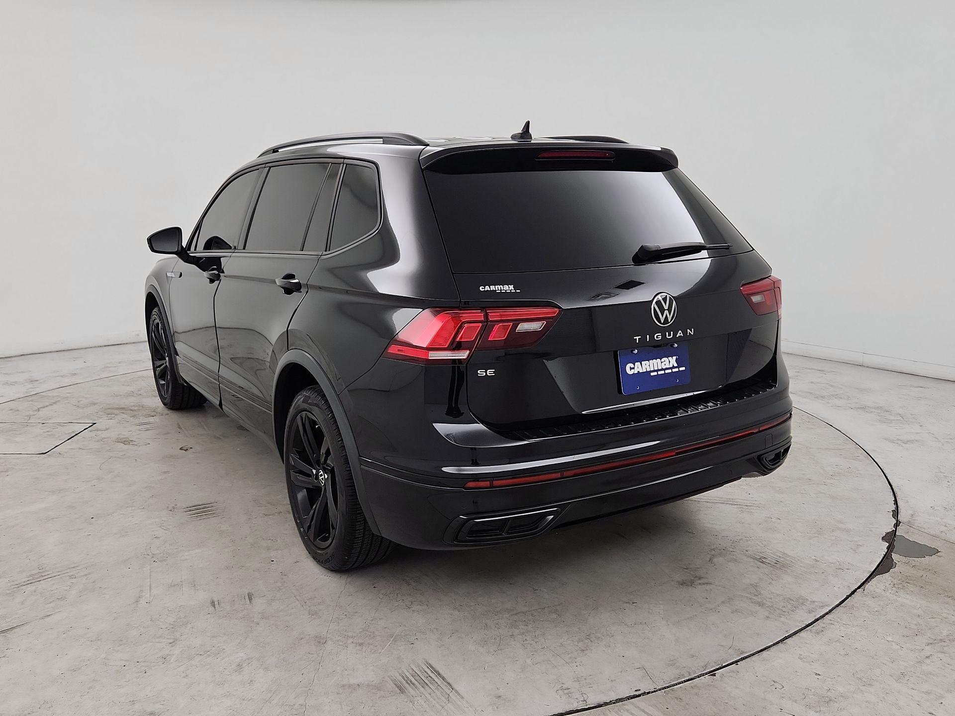 Thumbnail: 2023 Volkswagen Tiguan - 7