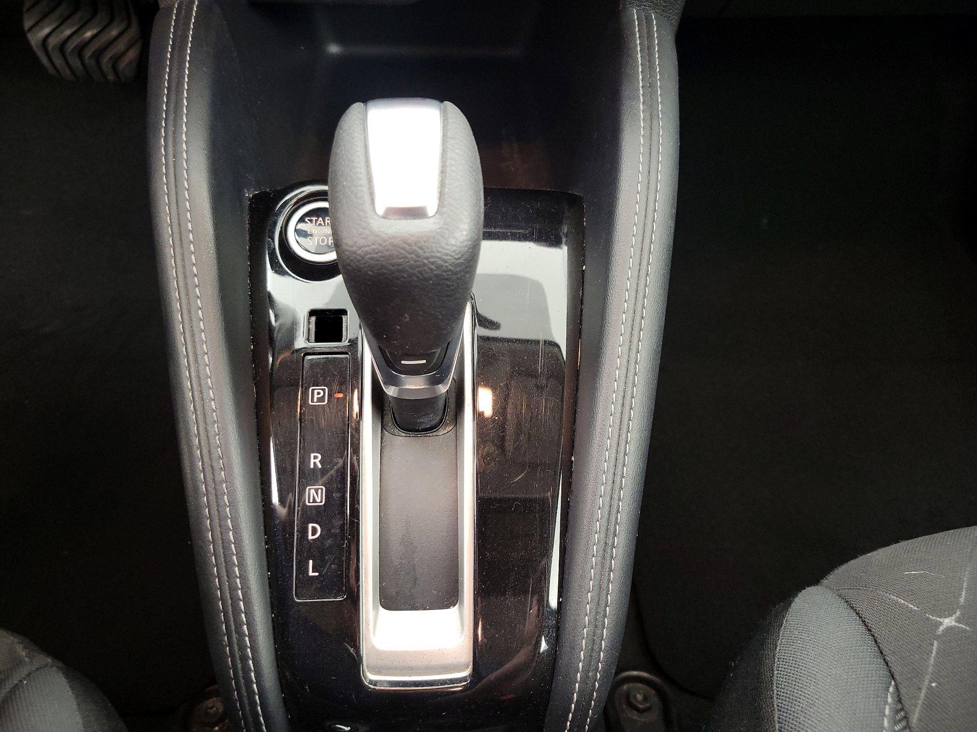 Thumbnail: 2019 Nissan Kicks - 17