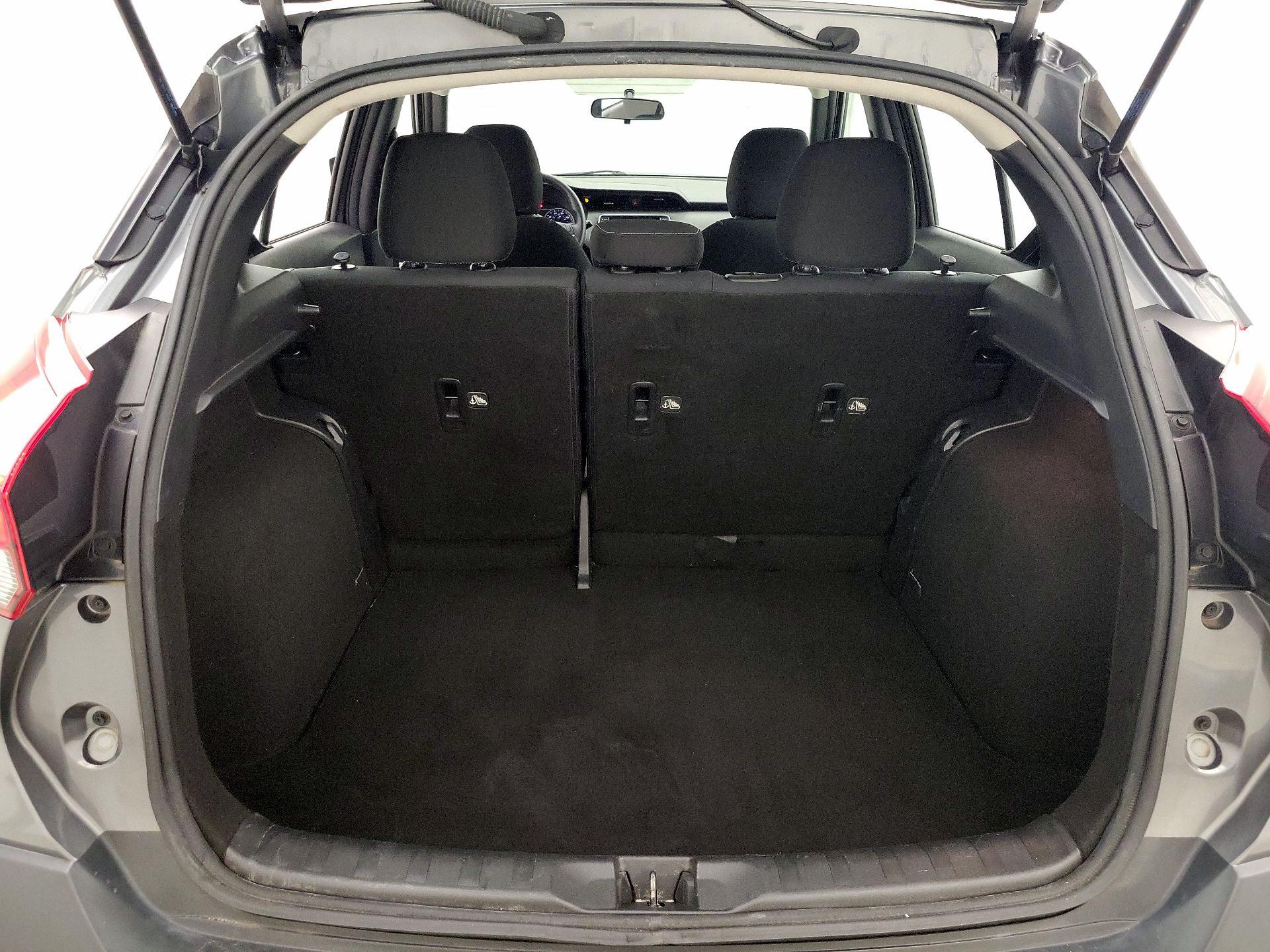 Thumbnail: 2019 Nissan Kicks - 20