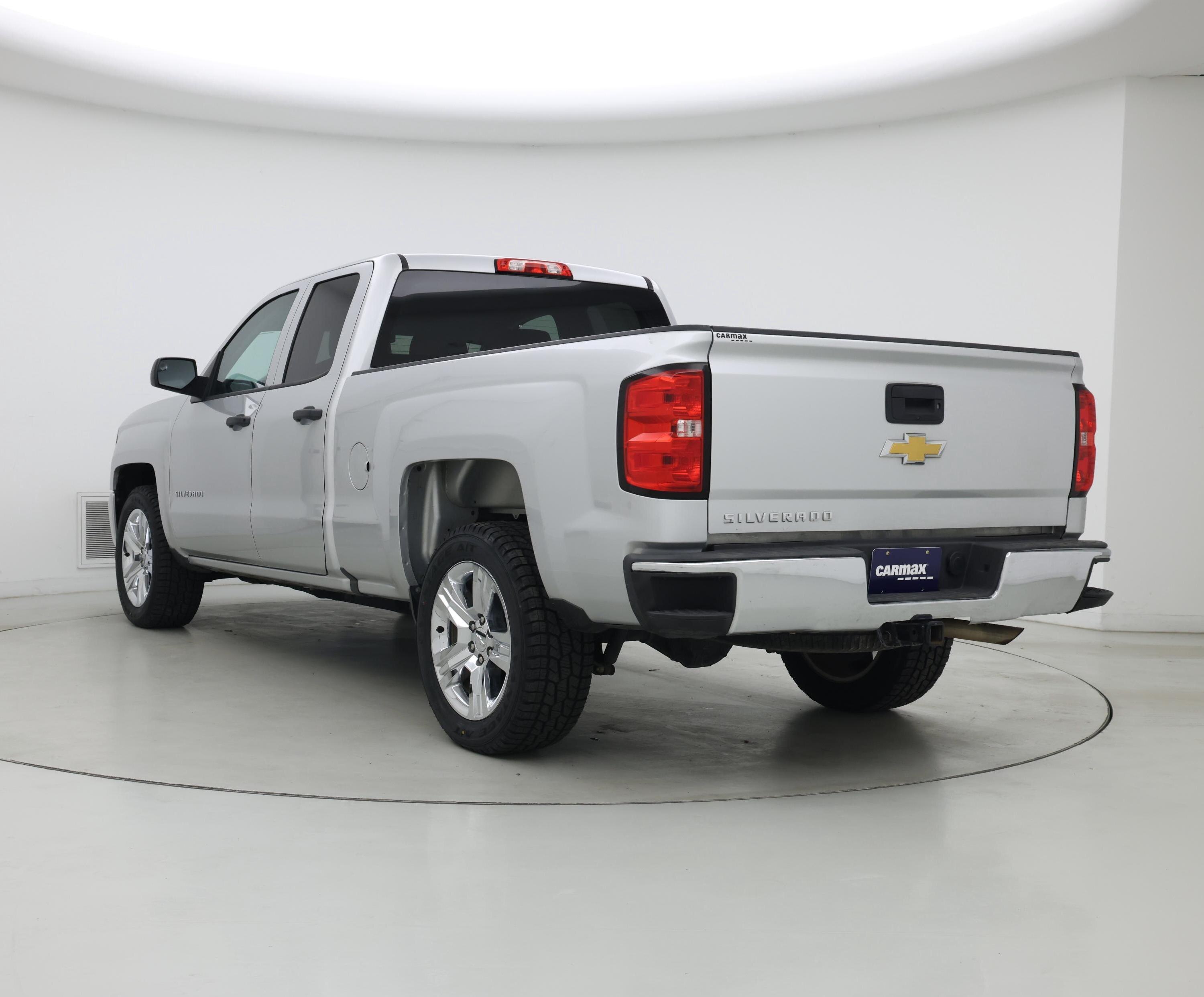 Thumbnail: 2018 Chevrolet Silverado 1500 - 2