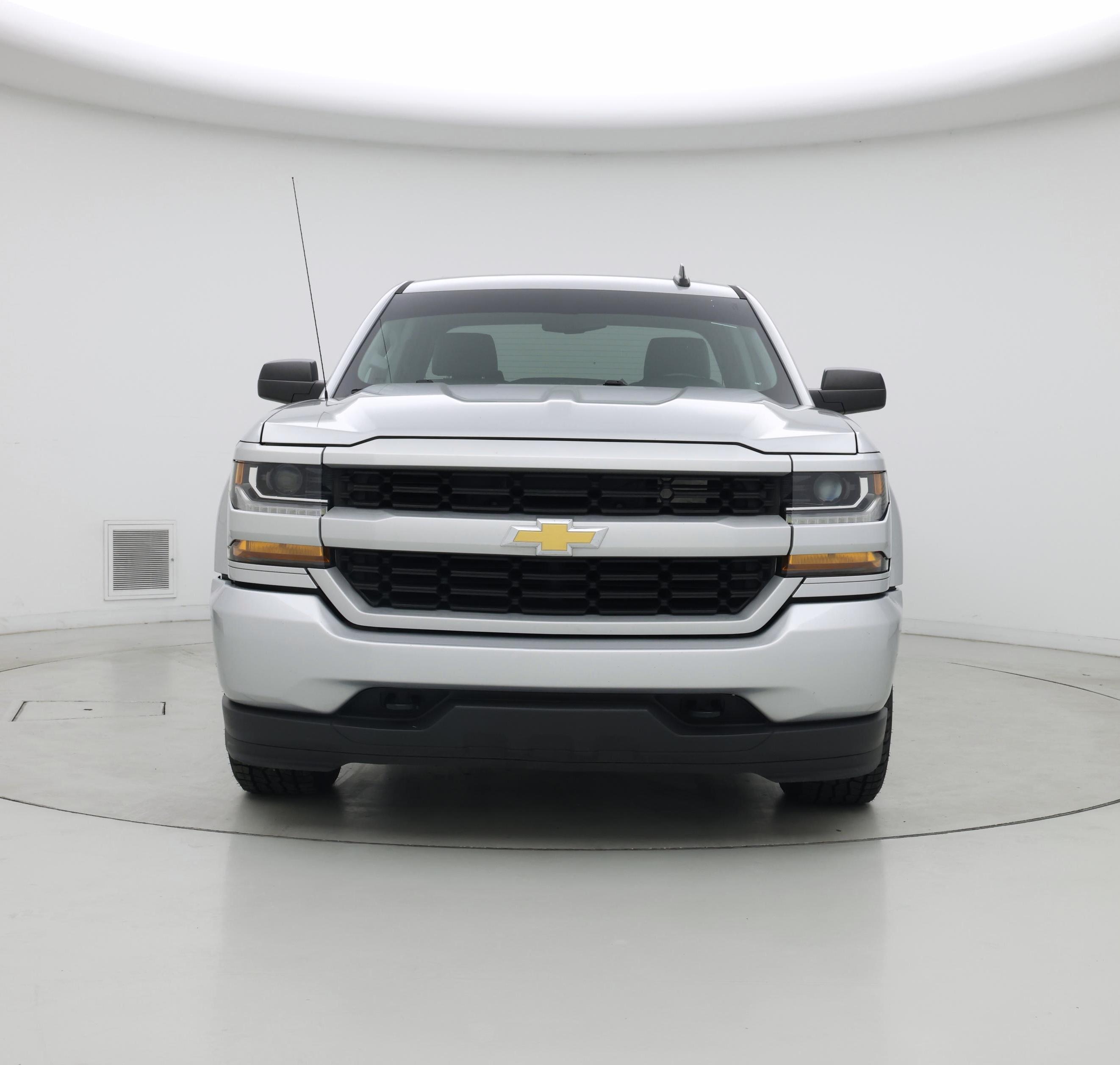 Thumbnail: 2018 Chevrolet Silverado 1500 - 5