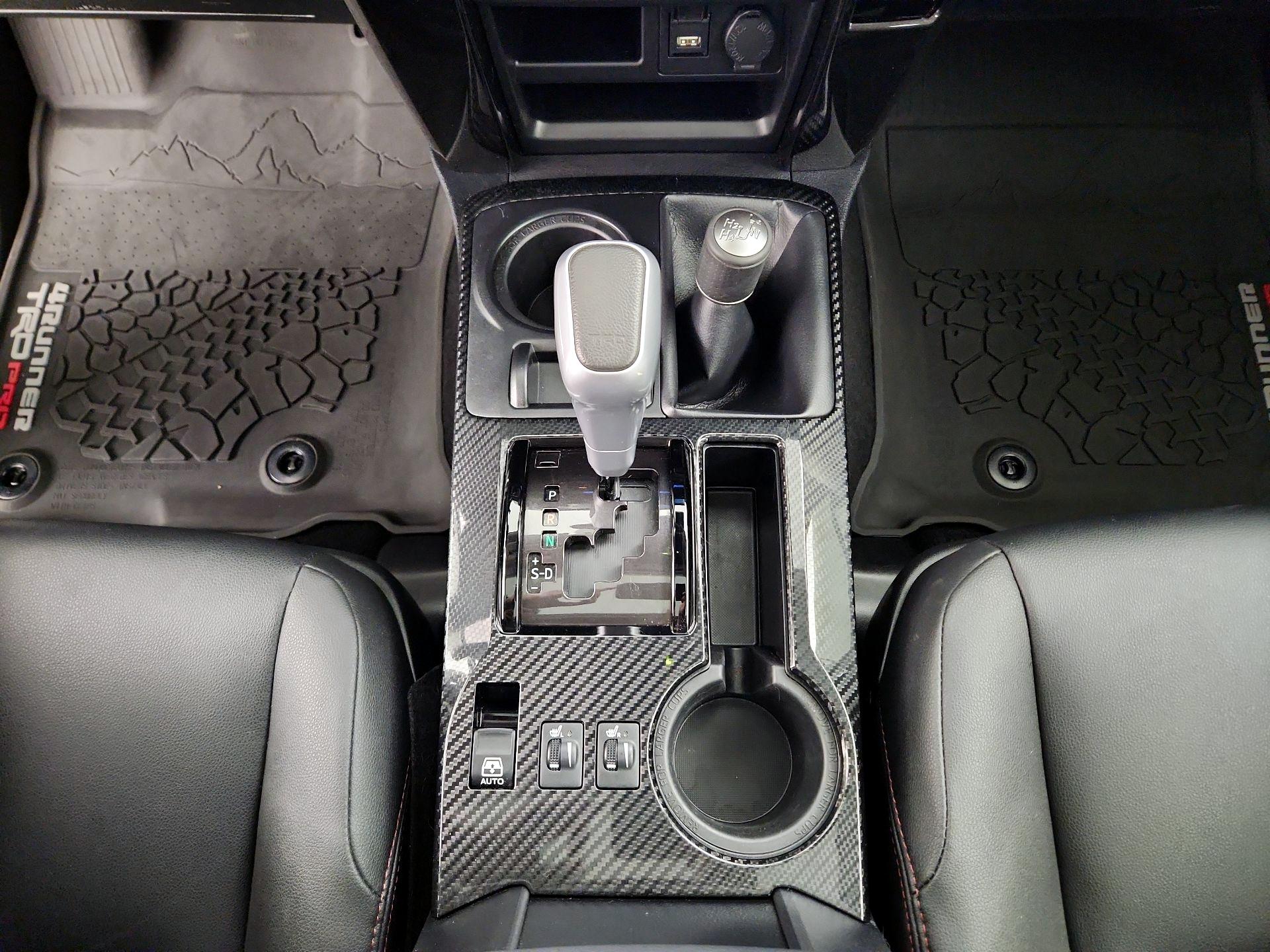 Thumbnail: 2022 Toyota 4Runner - 16