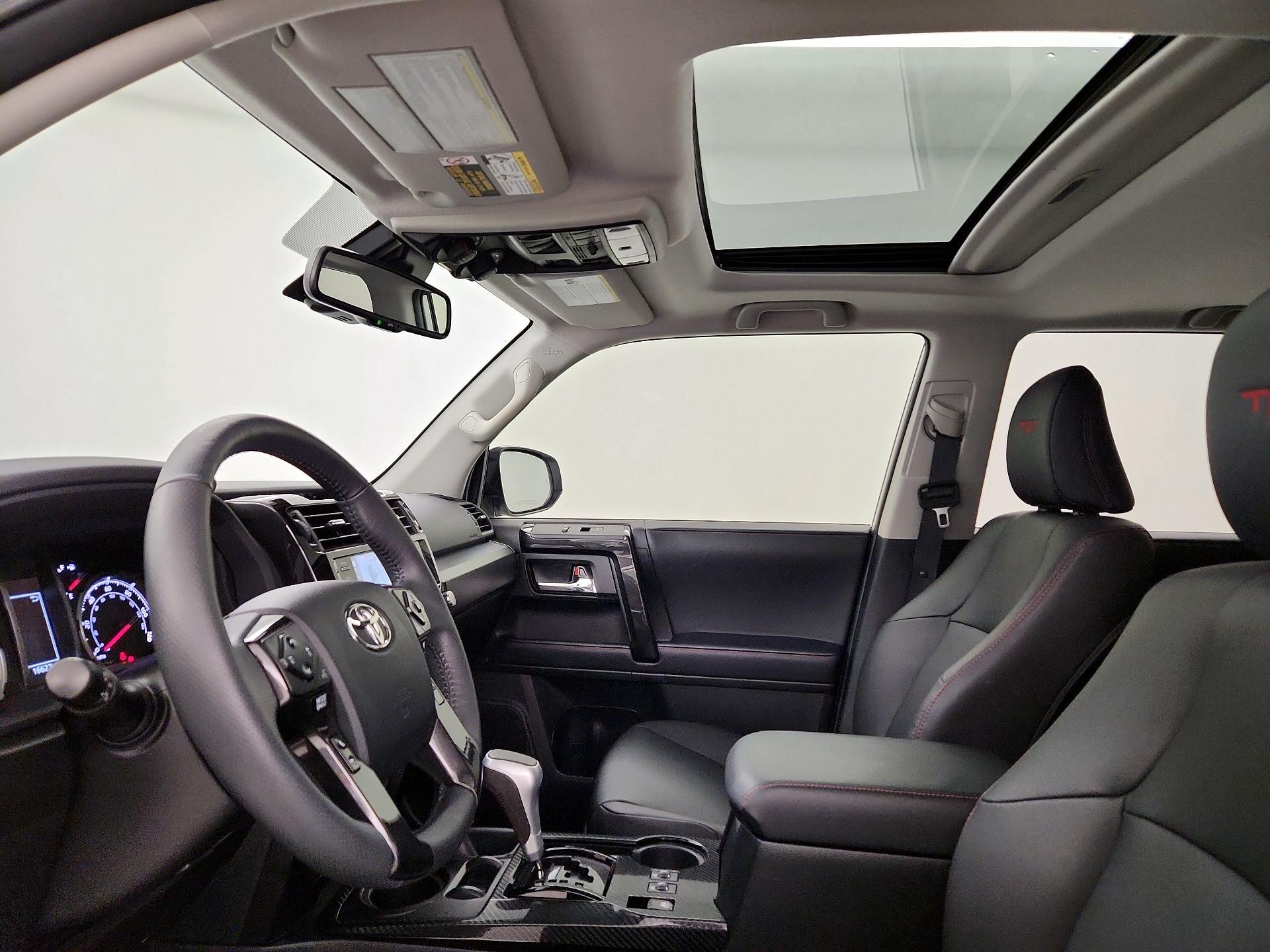 Thumbnail: 2022 Toyota 4Runner - 18