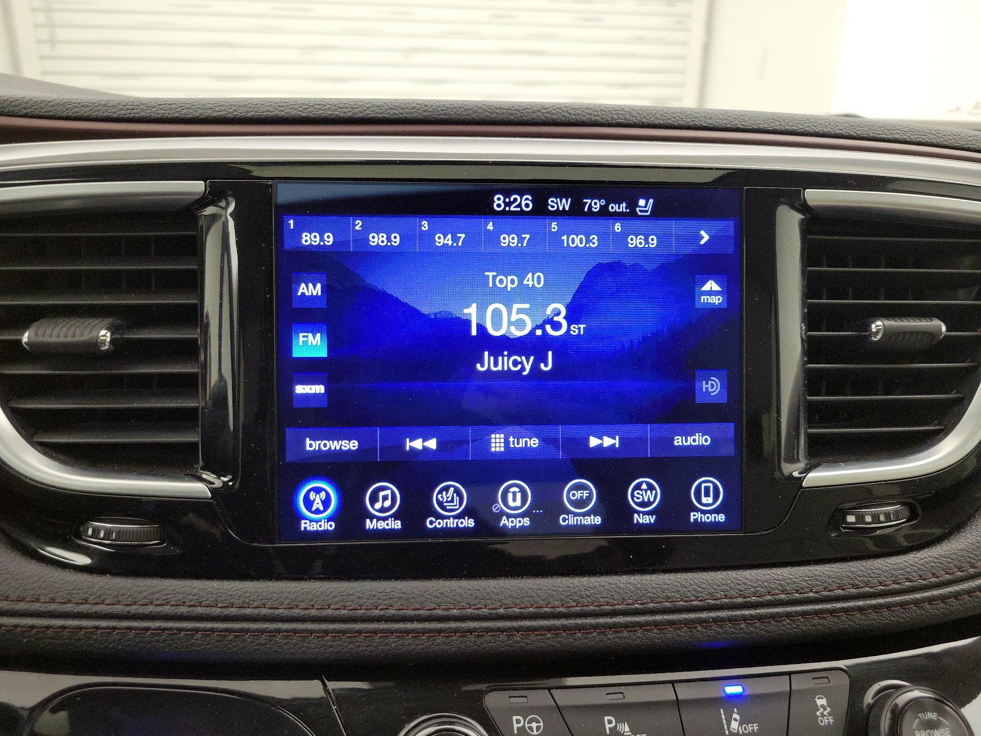 Thumbnail: 2017 Chrysler Pacifica - 16