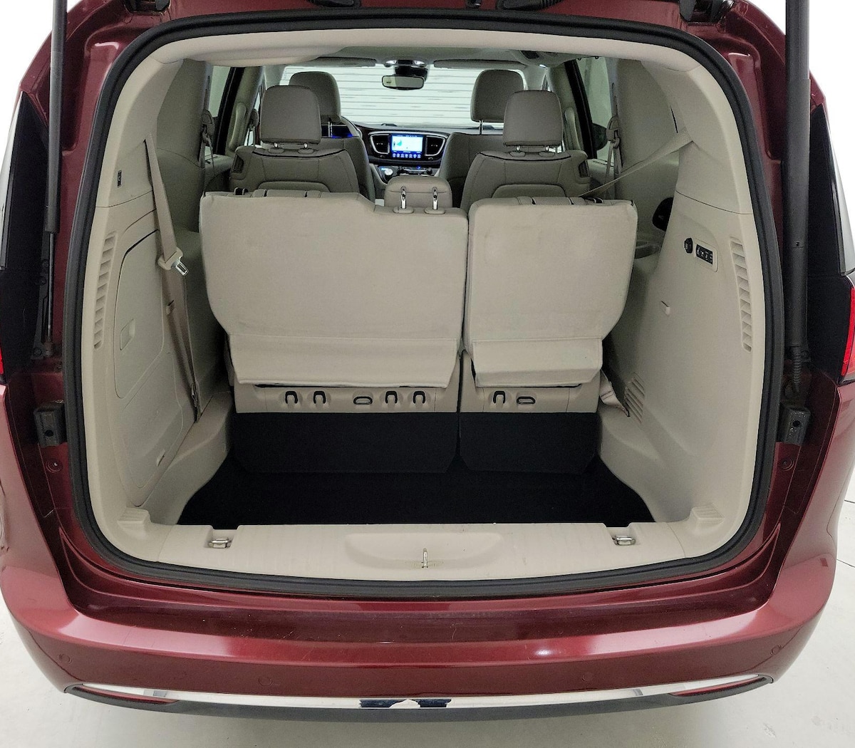Trunk/Cargo (Seats Up)