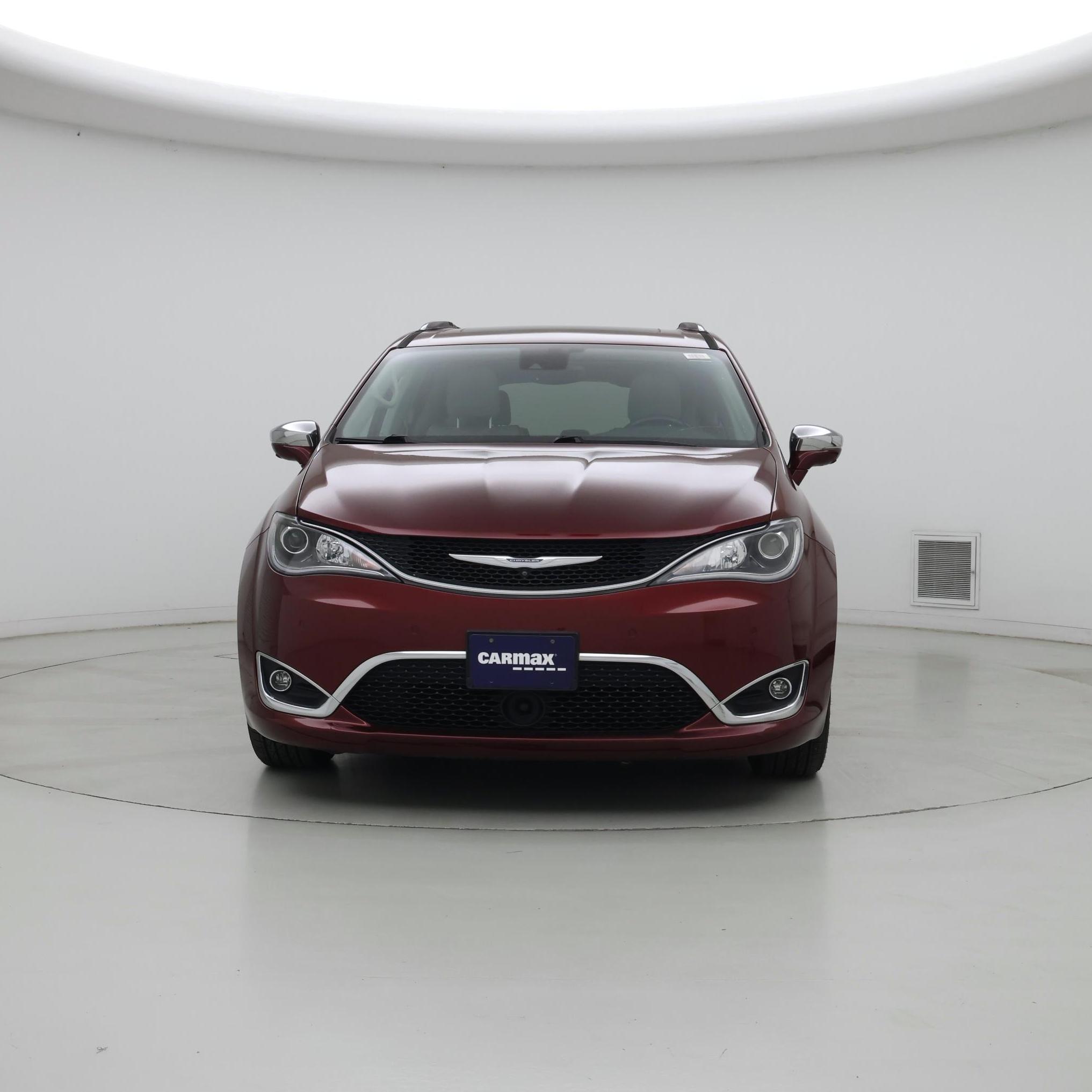 Thumbnail: 2017 Chrysler Pacifica - 5