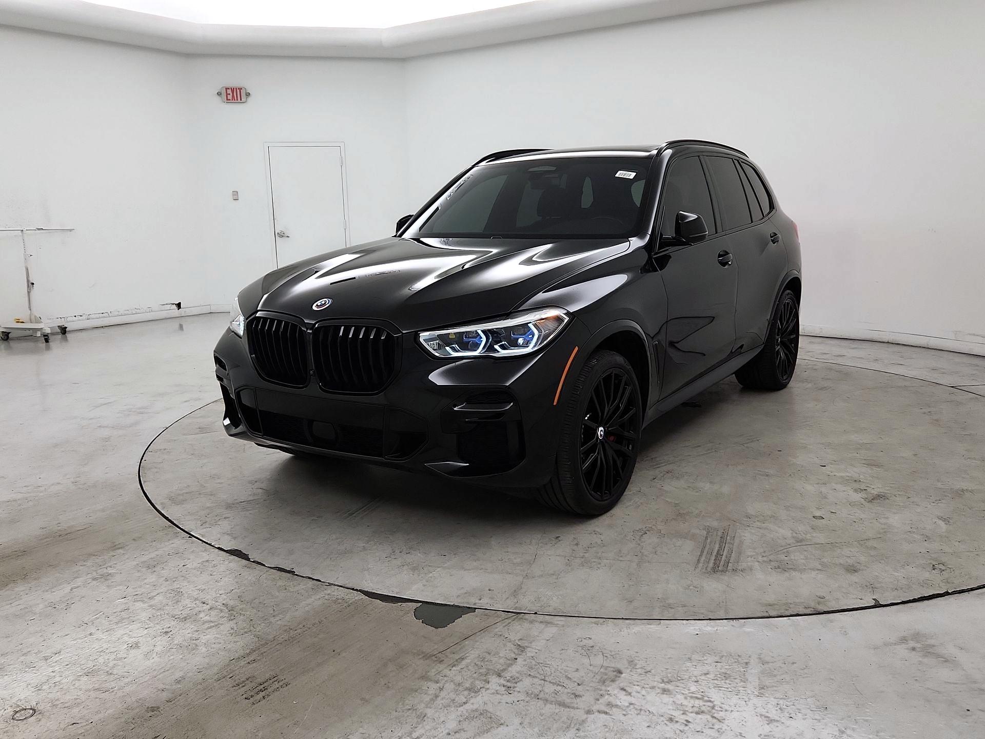 Thumbnail: 2022 BMW X5 - 3