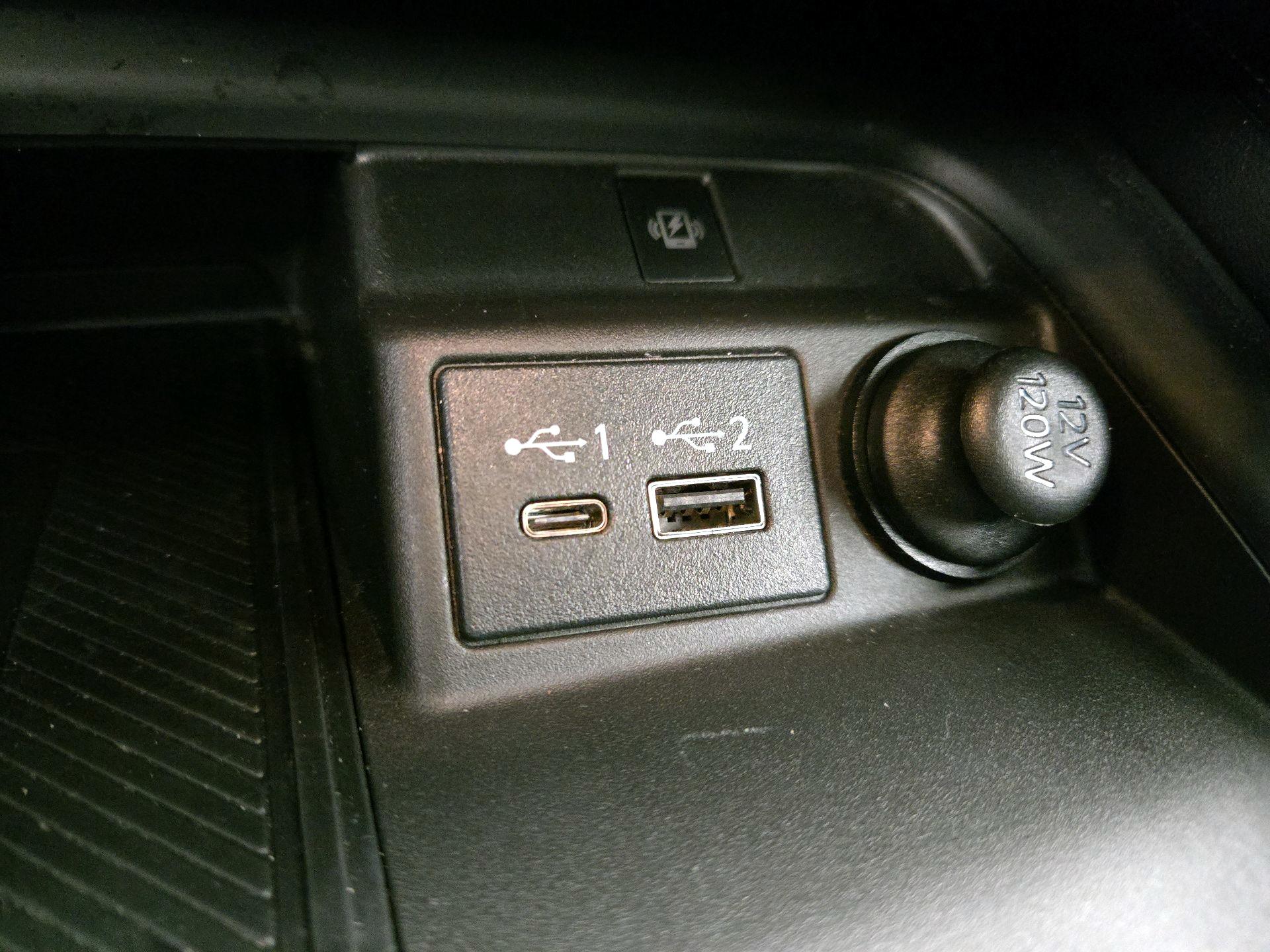 Thumbnail: 2023 INFINITI QX50 - 18