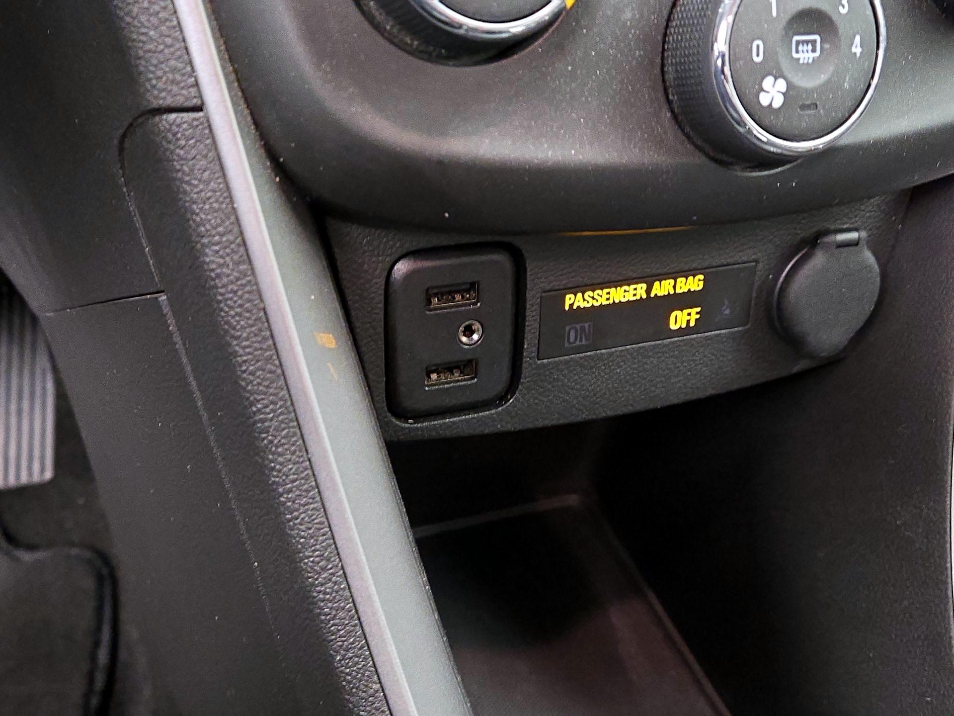 Thumbnail: 2018 Chevrolet Trax - 18