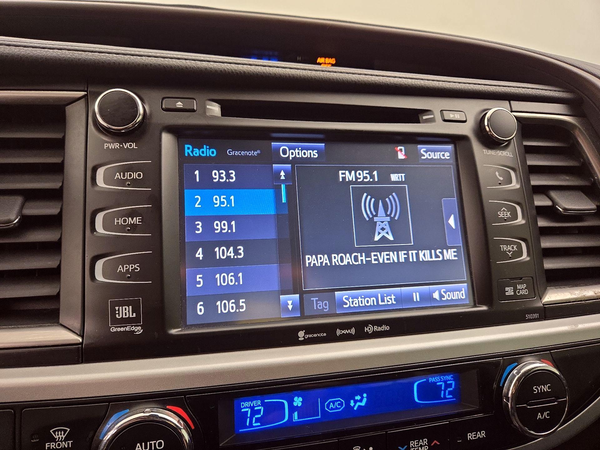 Thumbnail: 2019 Toyota Highlander - 15