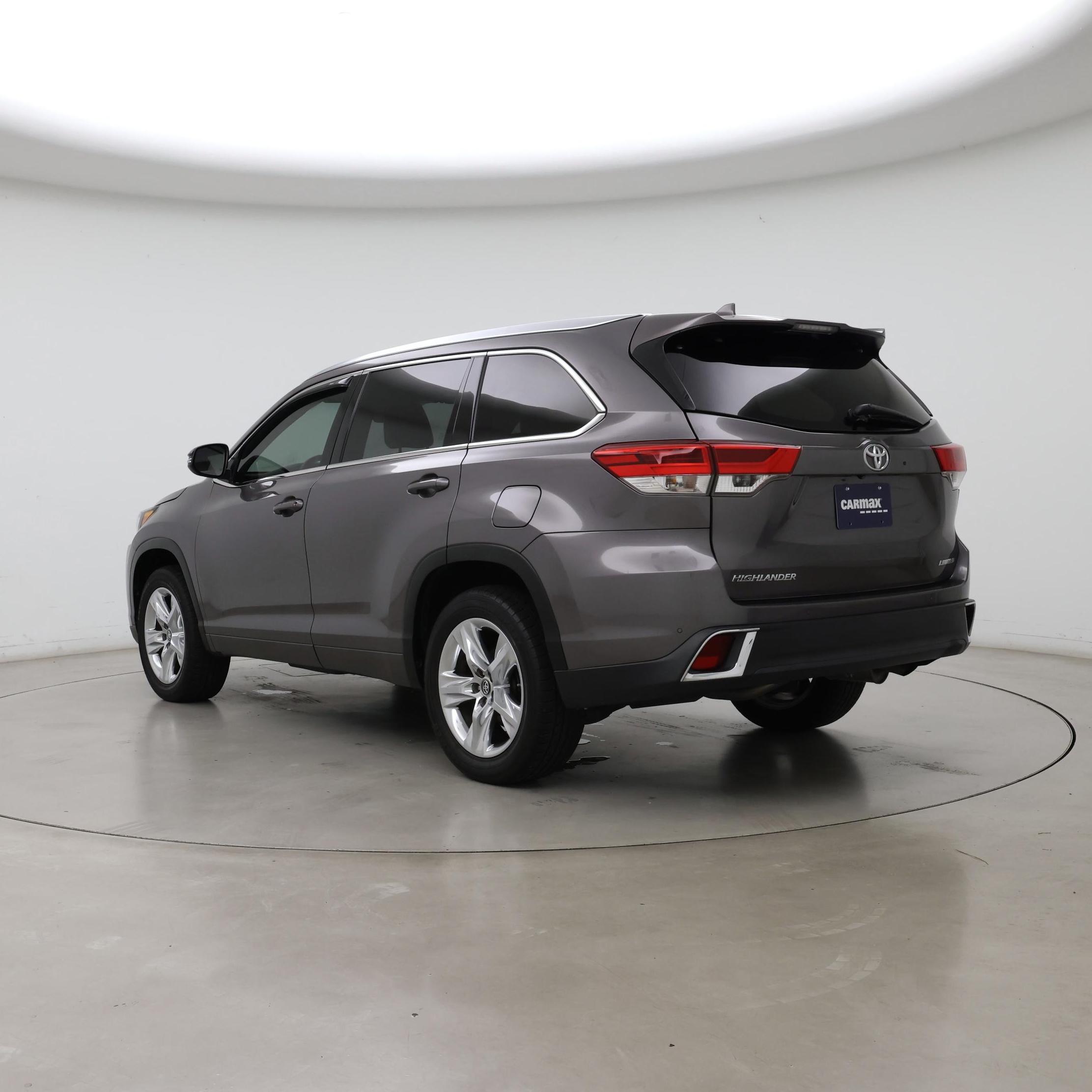 Thumbnail: 2019 Toyota Highlander - 2
