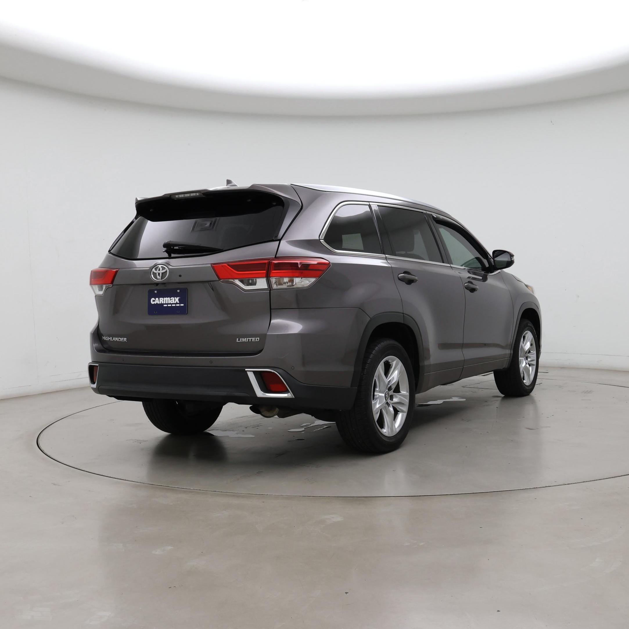 Thumbnail: 2019 Toyota Highlander - 8